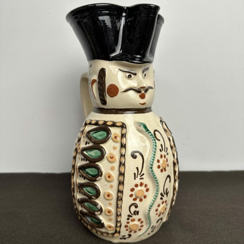 Pichet vintage céramique anthropomorphe hongrois