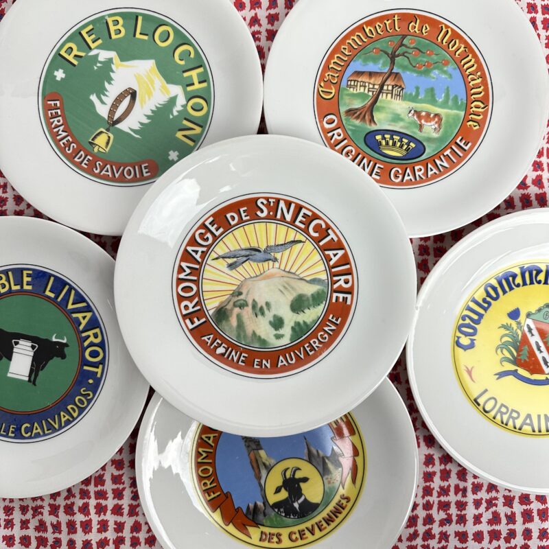 6 assiettes à fromage en Porcelaine de Paris