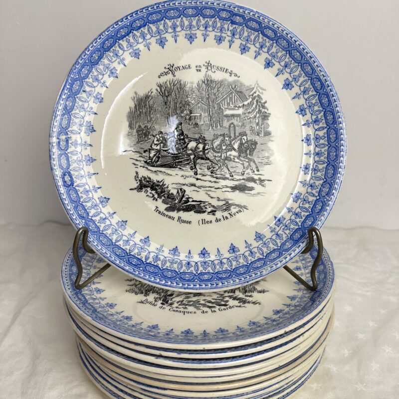 12 assiettes à dessert Terre de Fer Voyage en Russie