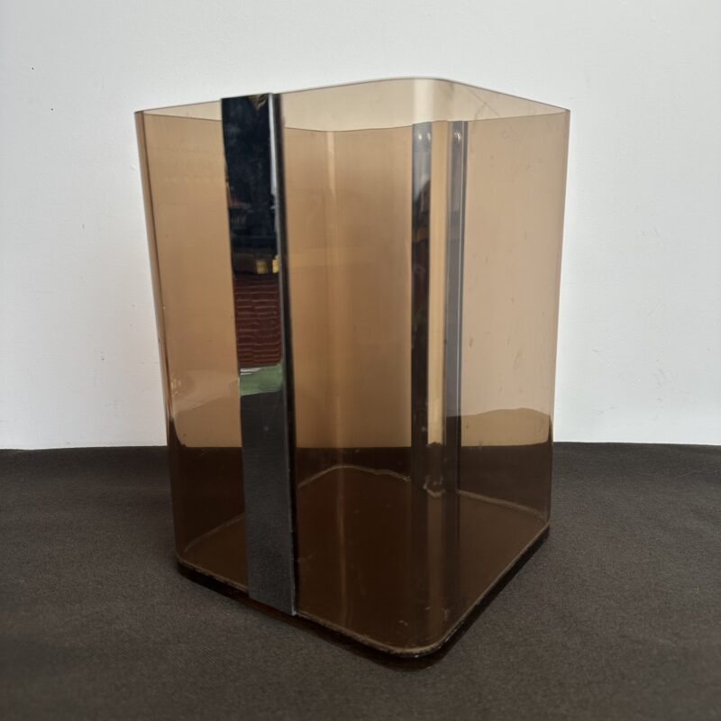 Poubelle vintage en plexiglas fumé seventies