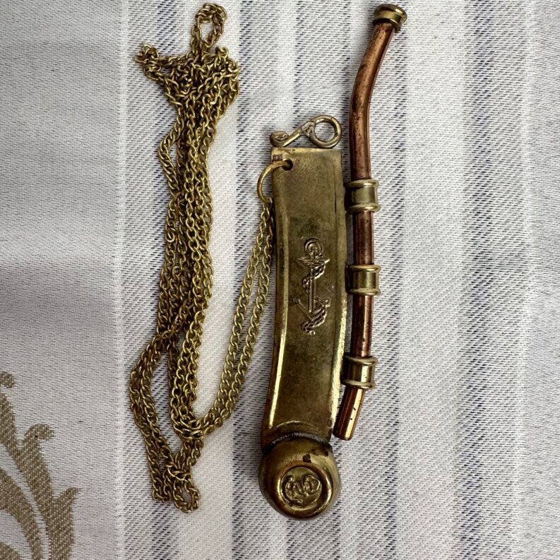 Ancien sifflet de bosco de marine