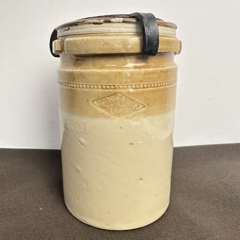 Pot en grès Doulton & Watts