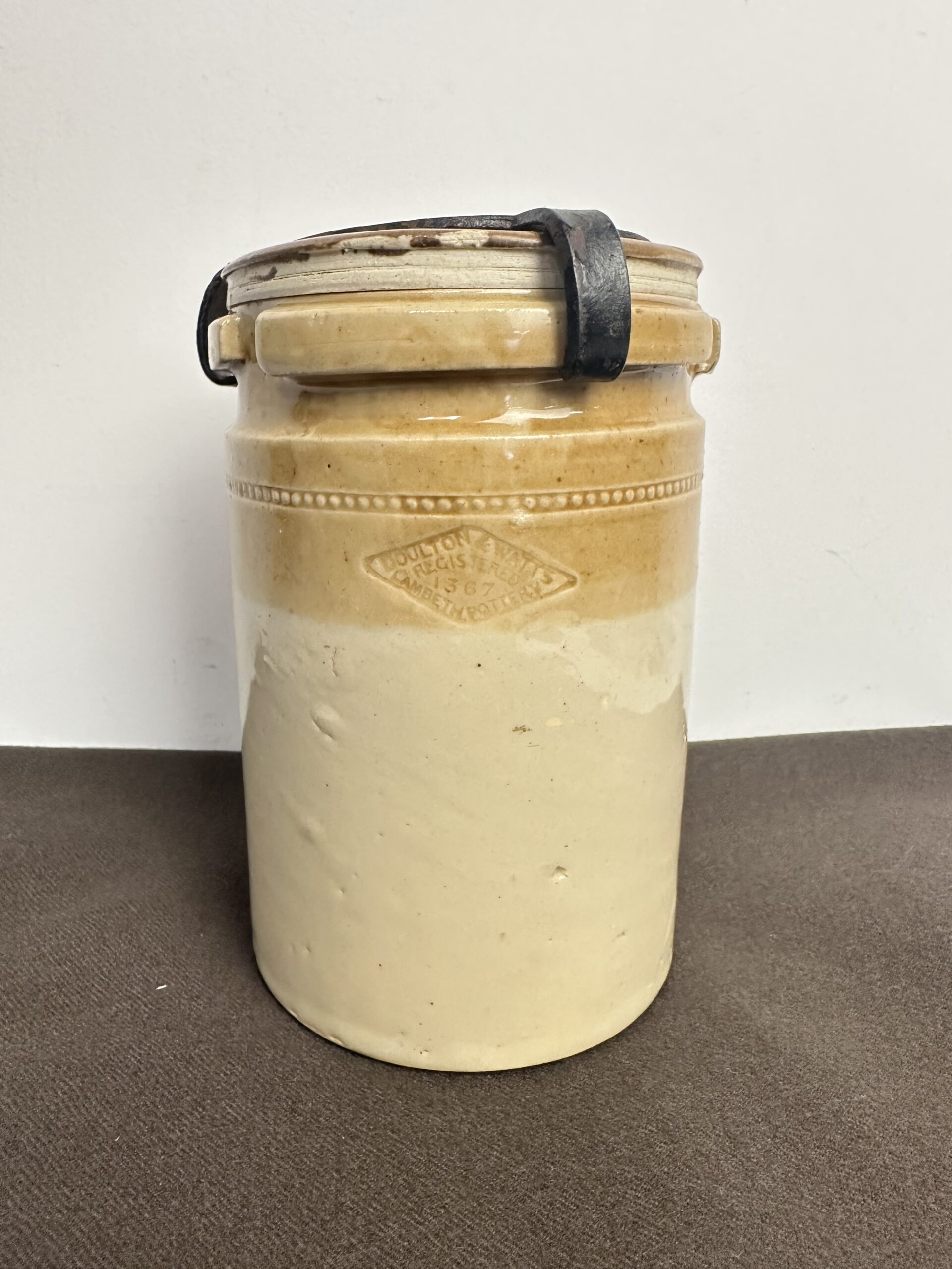 Pot en grès Doulton & Watts