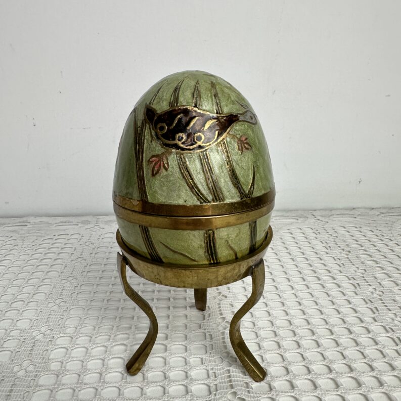 Oeuf cloisonné en laiton vintage