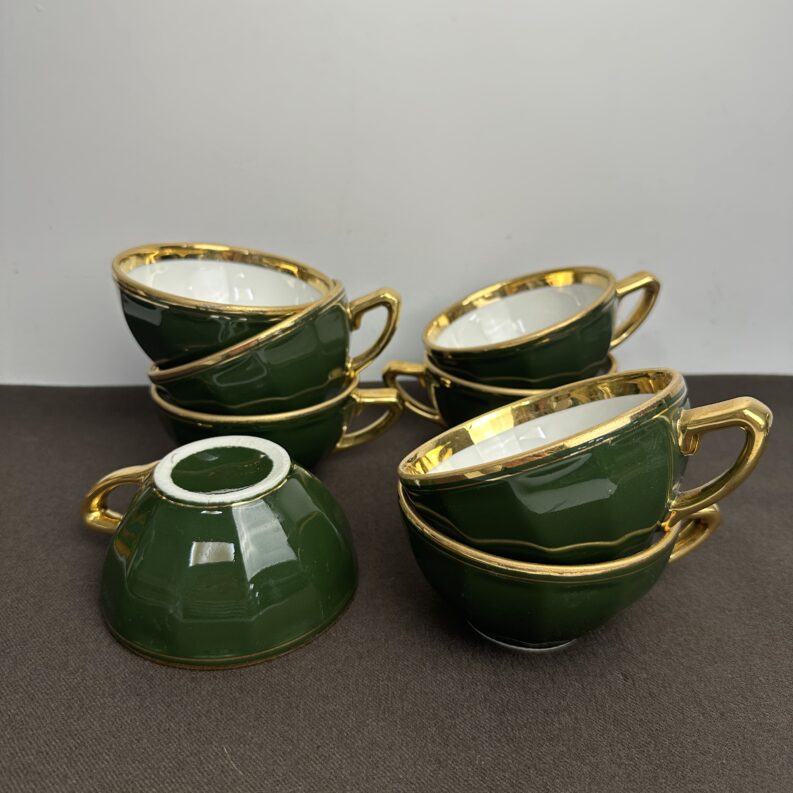 8 tasses vintage Armand Valence style Apilco