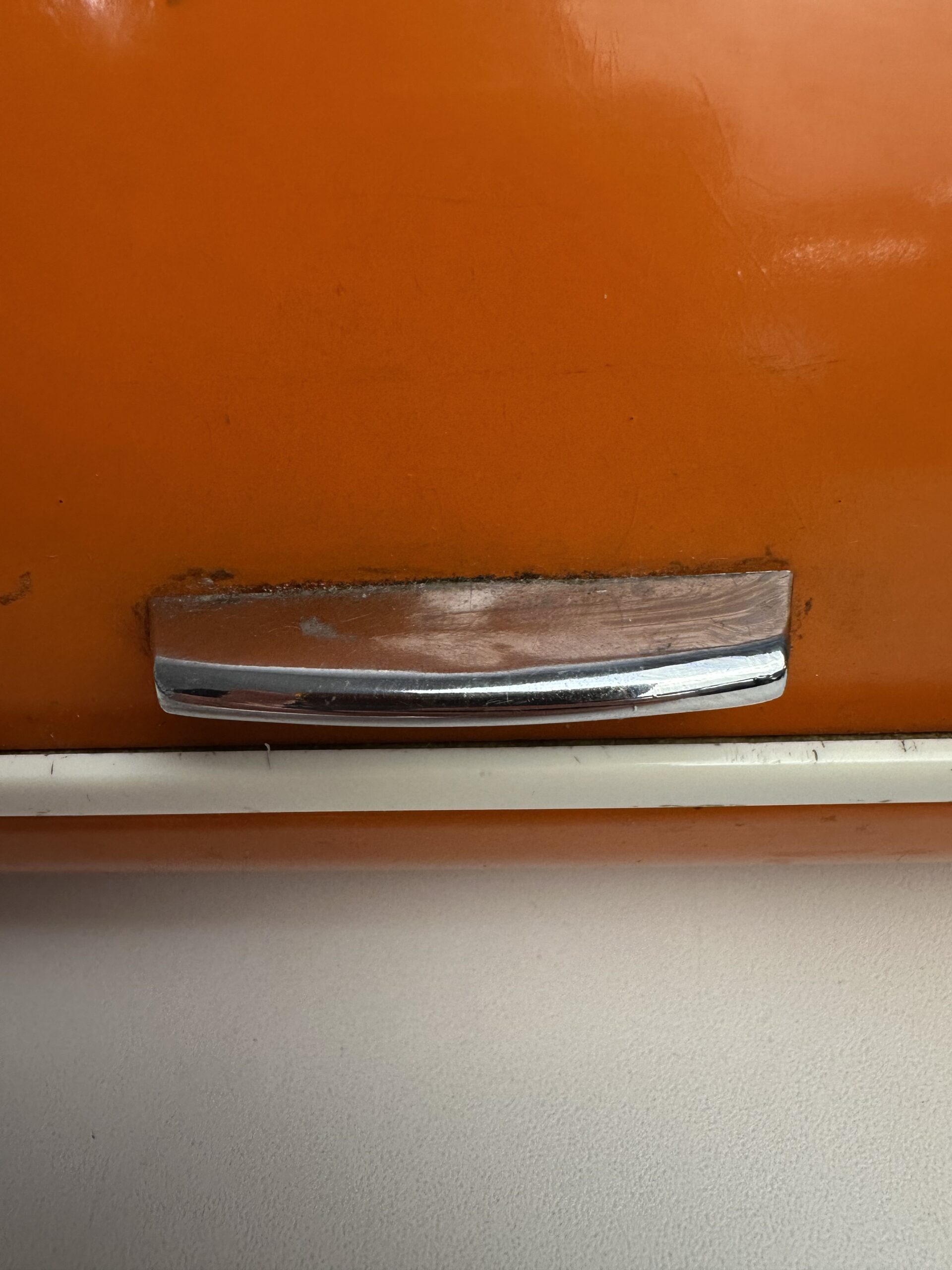 Boîte à pain orange vintage années 60-70 – Image 4