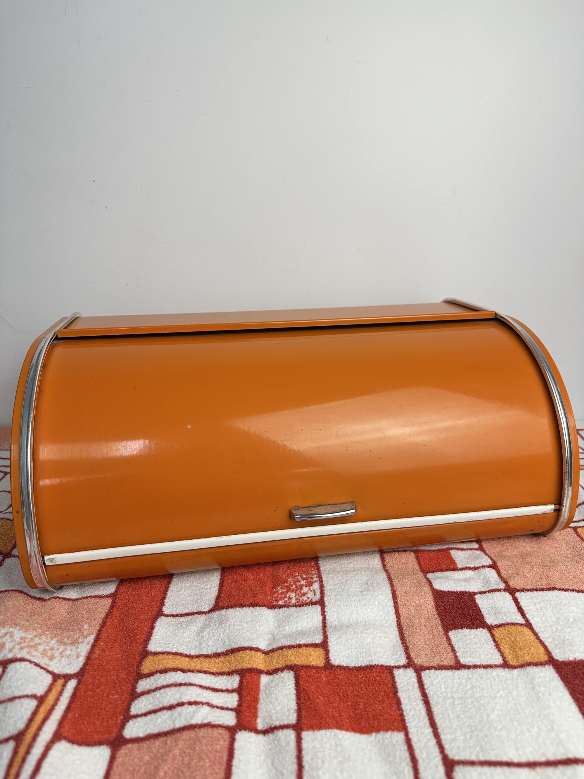 Boîte à pain orange vintage années 60-70