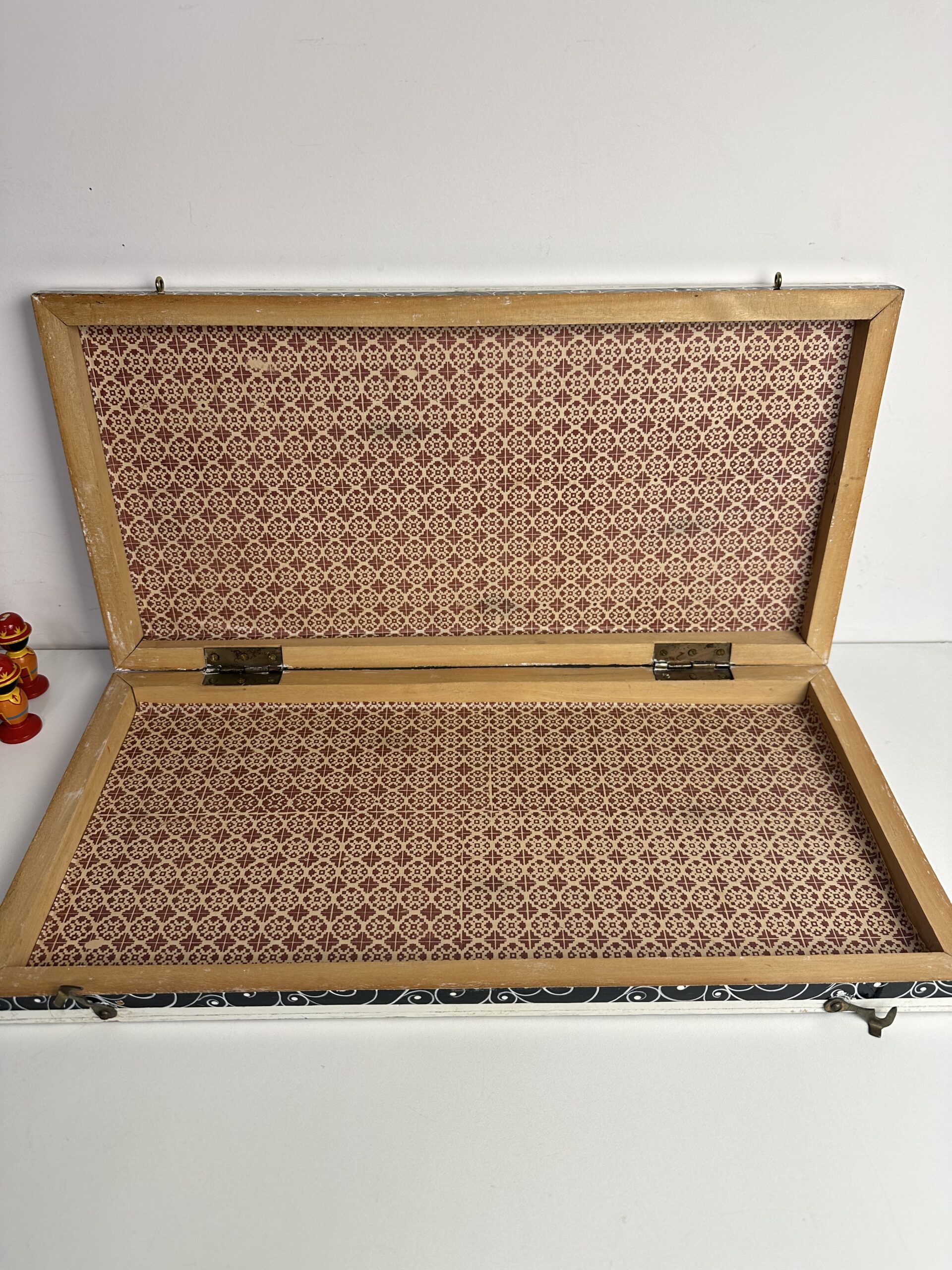 Jeu d’échecs ancien artisanal en bois – Image 3