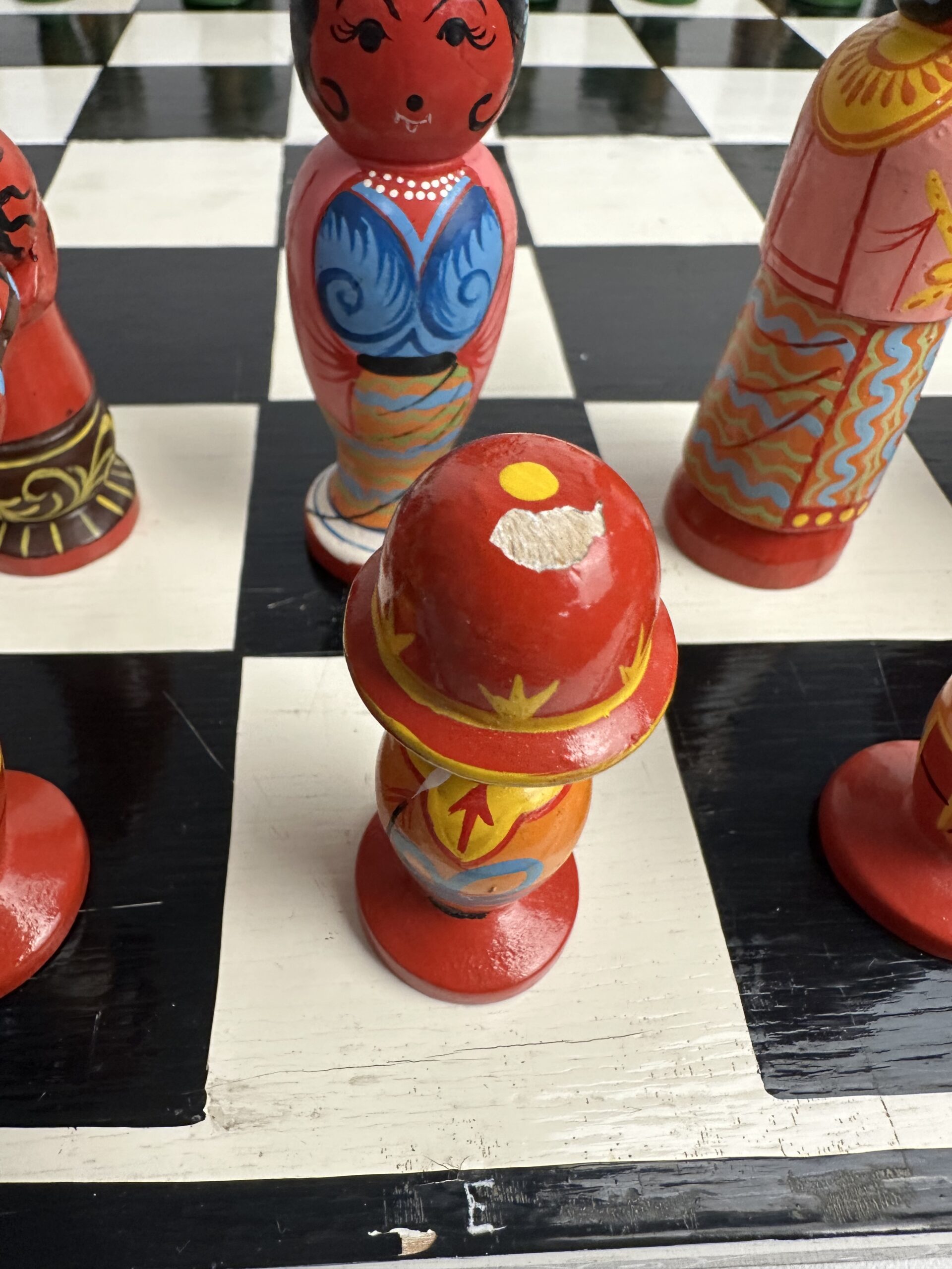 Jeu d’échecs ancien artisanal en bois – Image 16