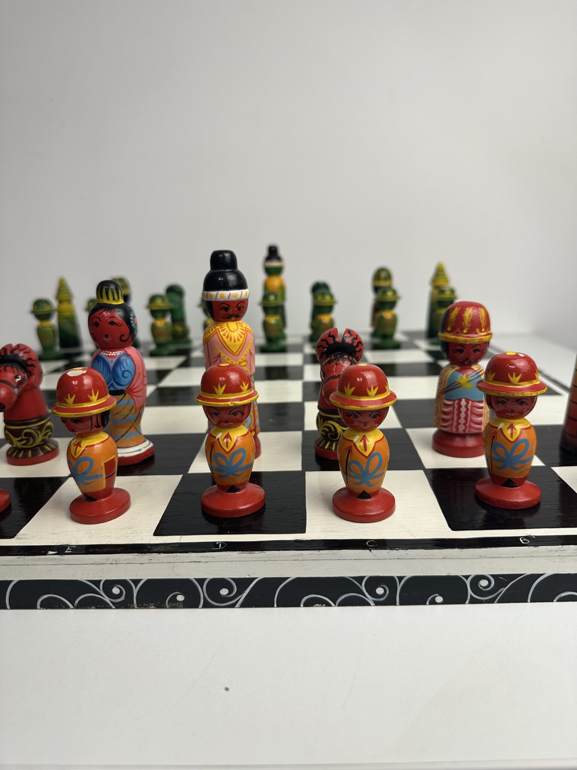 Jeu d’échecs ancien artisanal en bois – Image 18