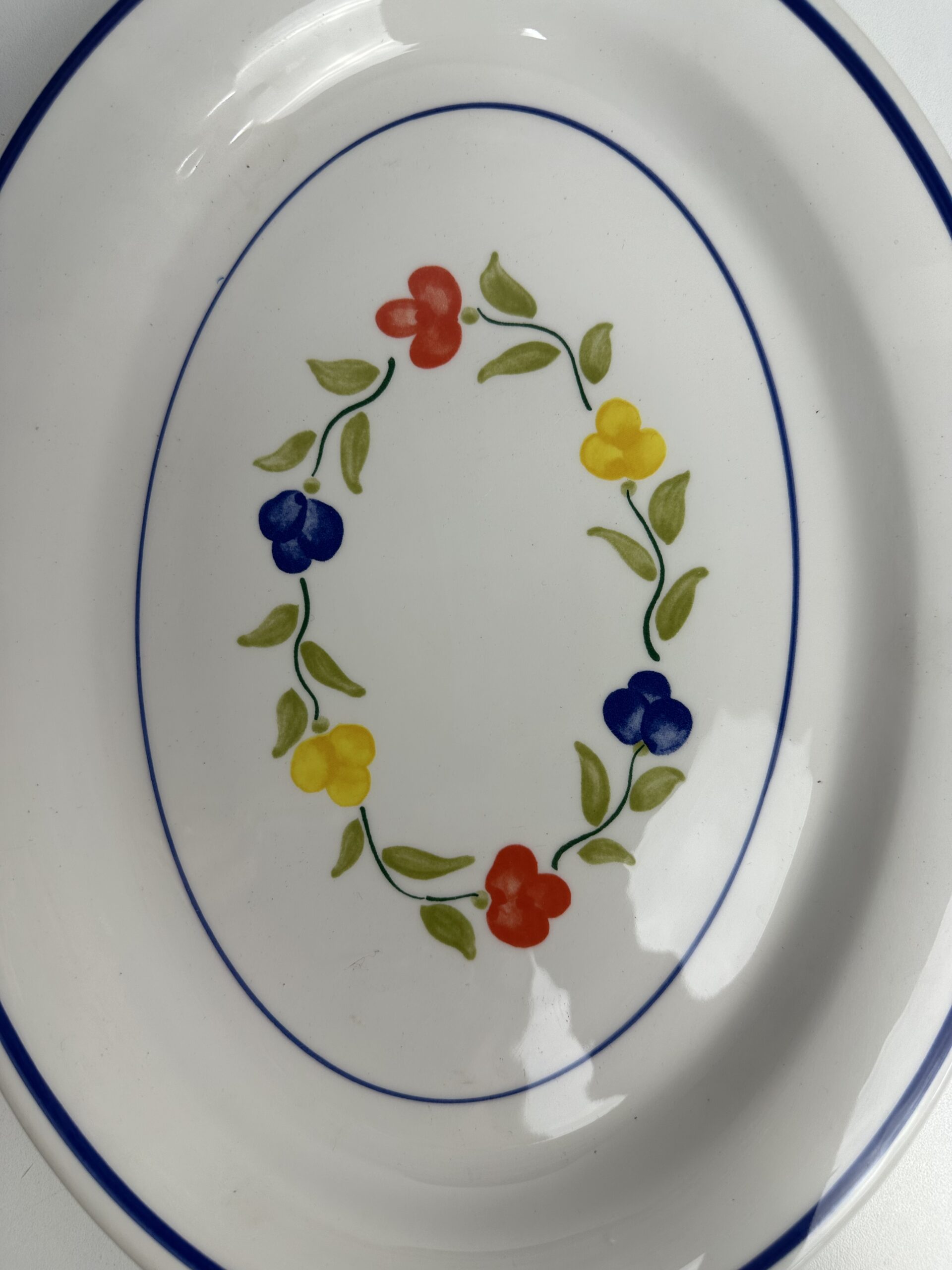 Plat en céramique Total Quadrifoglio – Image 3