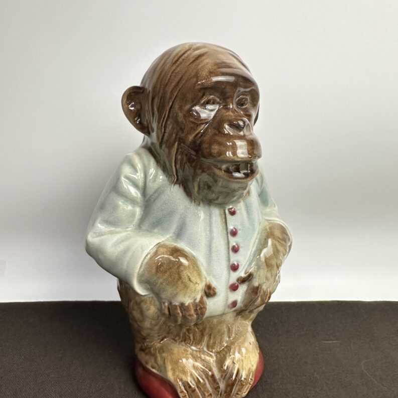 Pichet singe en barbotine vintage Saint Clément