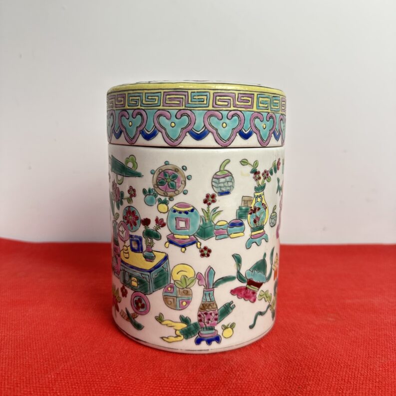 Ancien pot en porcelaine chinois