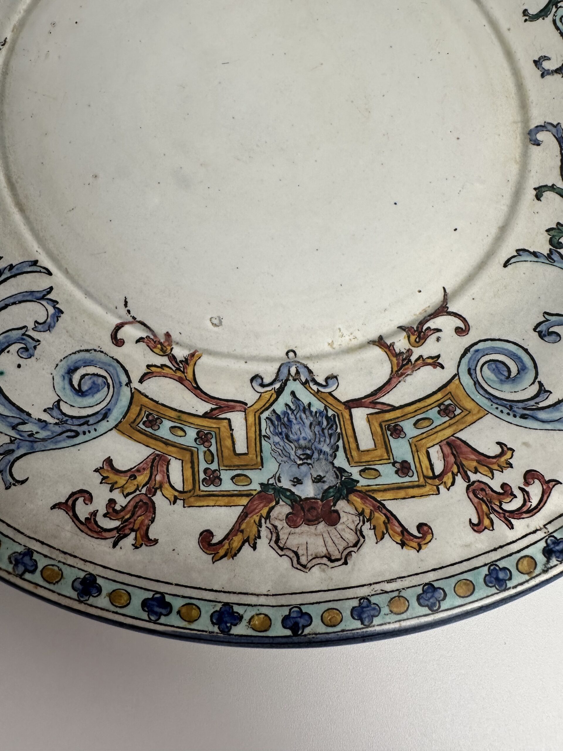 Cache pot ancien Gien en faïence Style Renaissance – Image 12