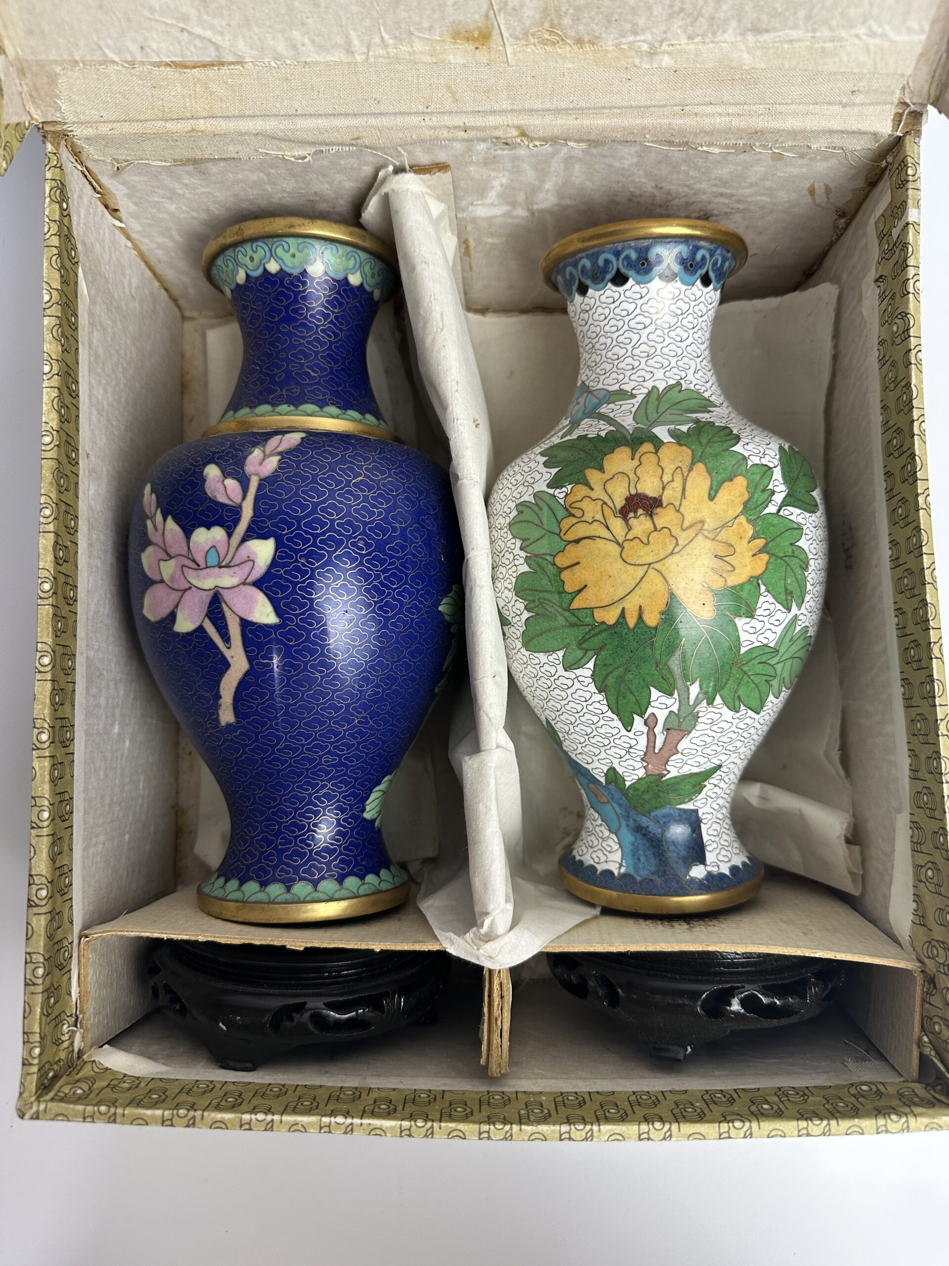 Duo de vases cloisonnés chinois – Image 2