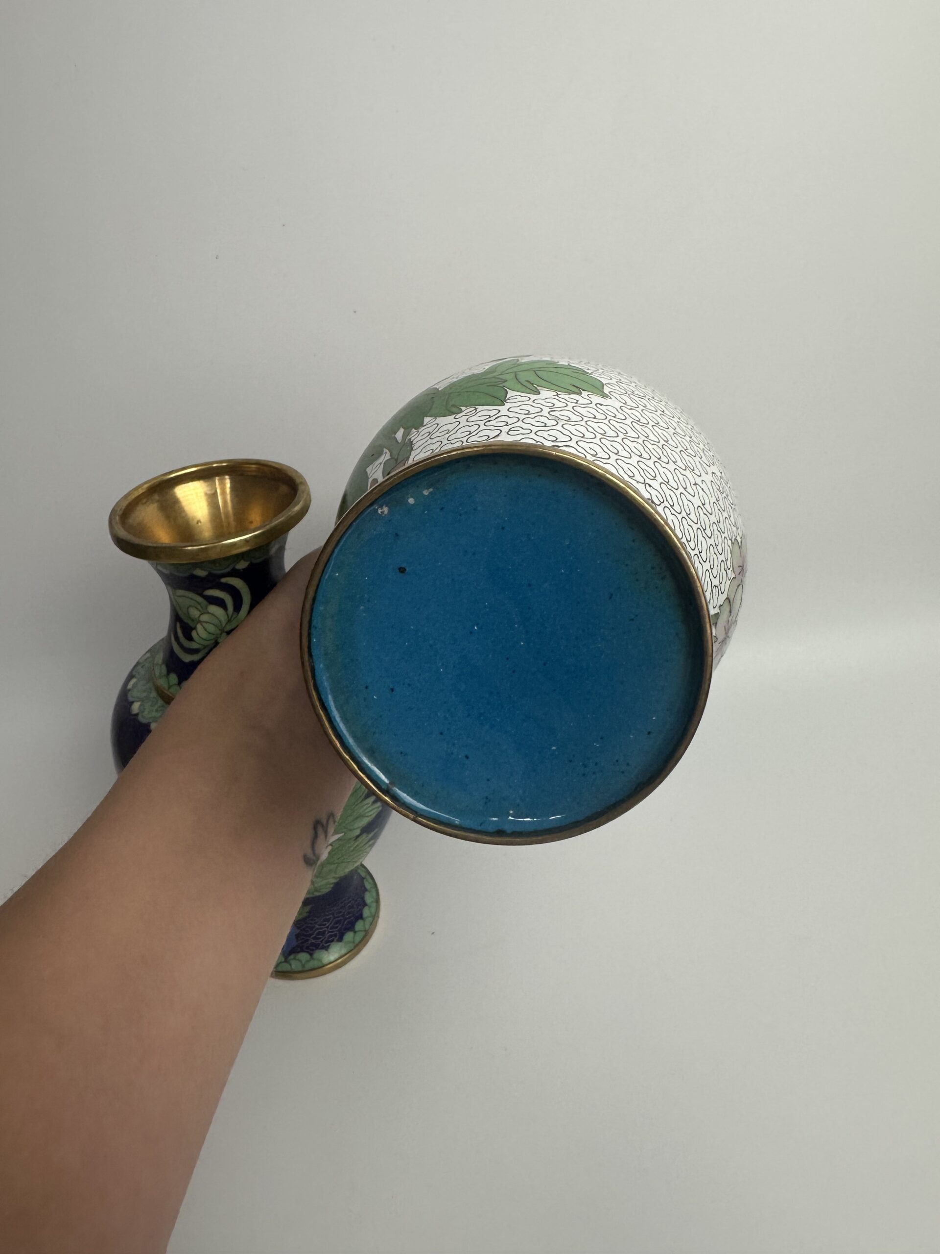 Duo de vases cloisonnés chinois – Image 13