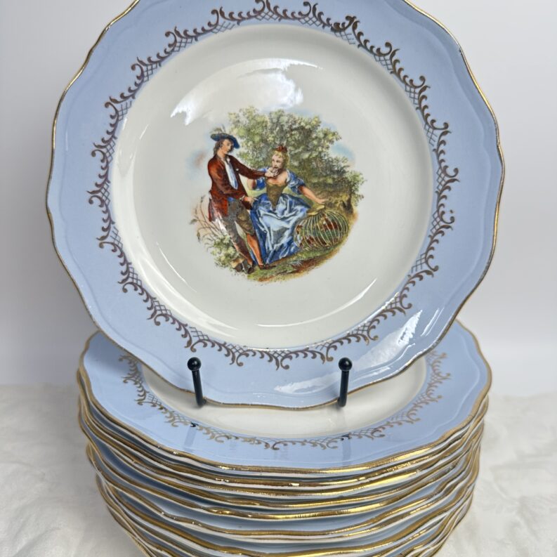 14 assiettes anciennes l'Amandinoise romantique