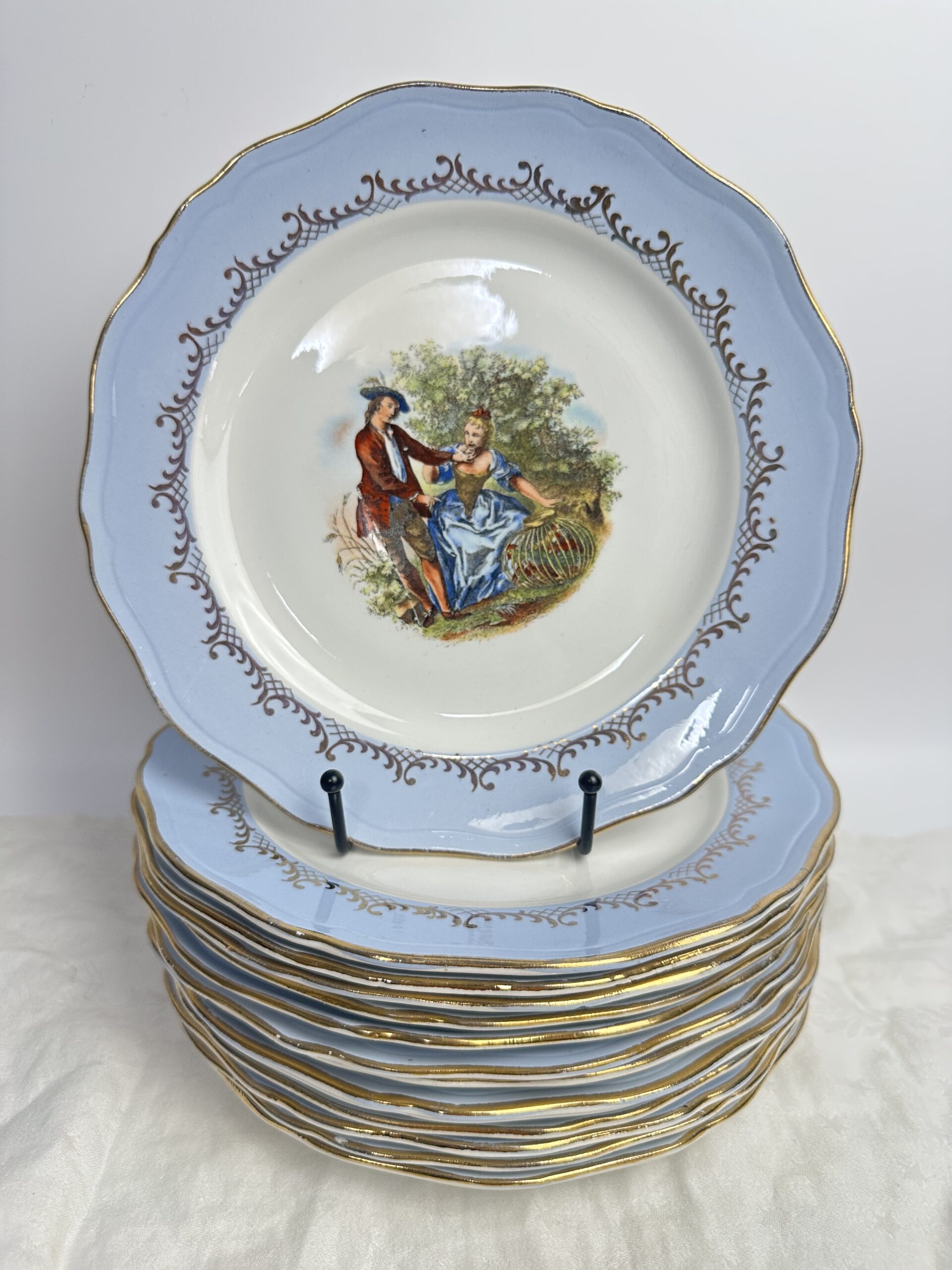 14 assiettes anciennes l'Amandinoise romantique