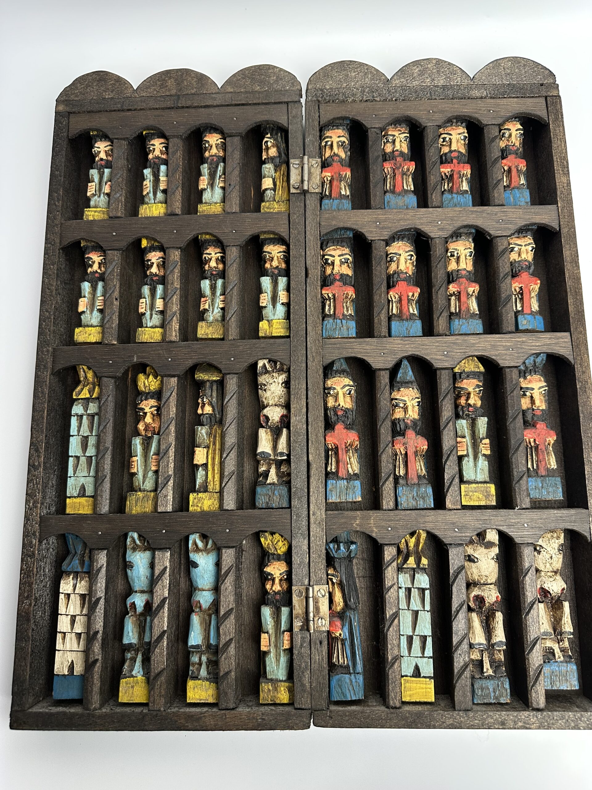 Ancien jeu d’échecs en bois fait main – Image 4