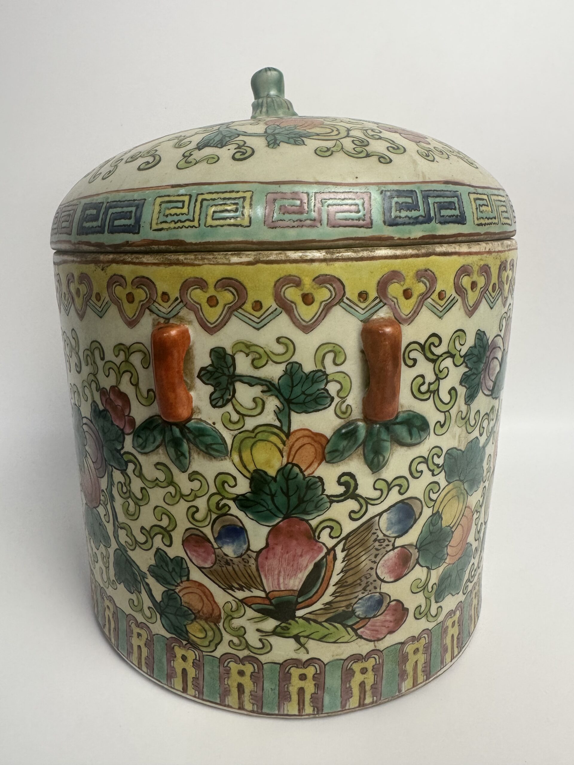 Pot chinois ancien à couvercle polychrome – Image 5