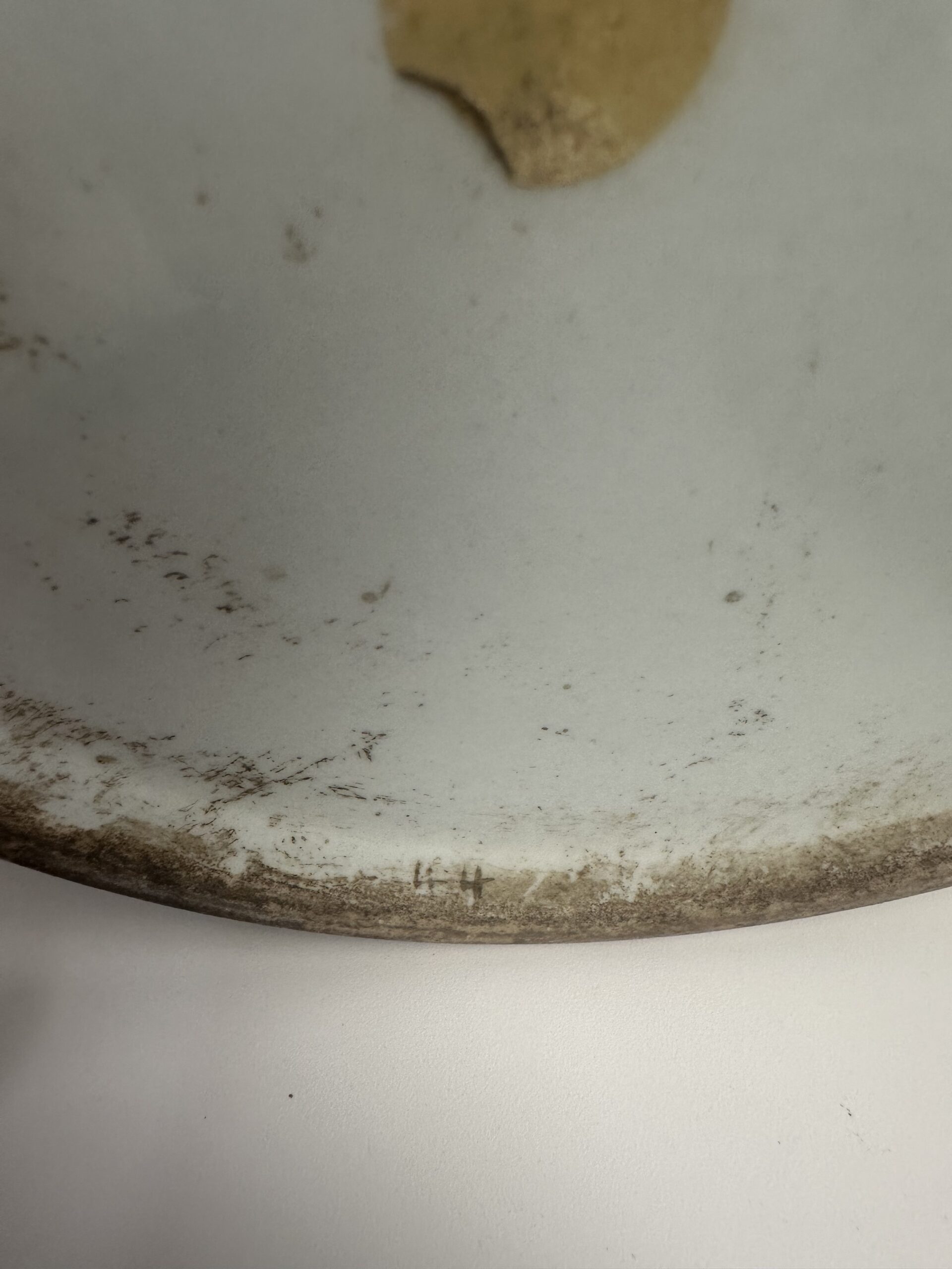 Pot chinois ancien à couvercle polychrome – Image 17