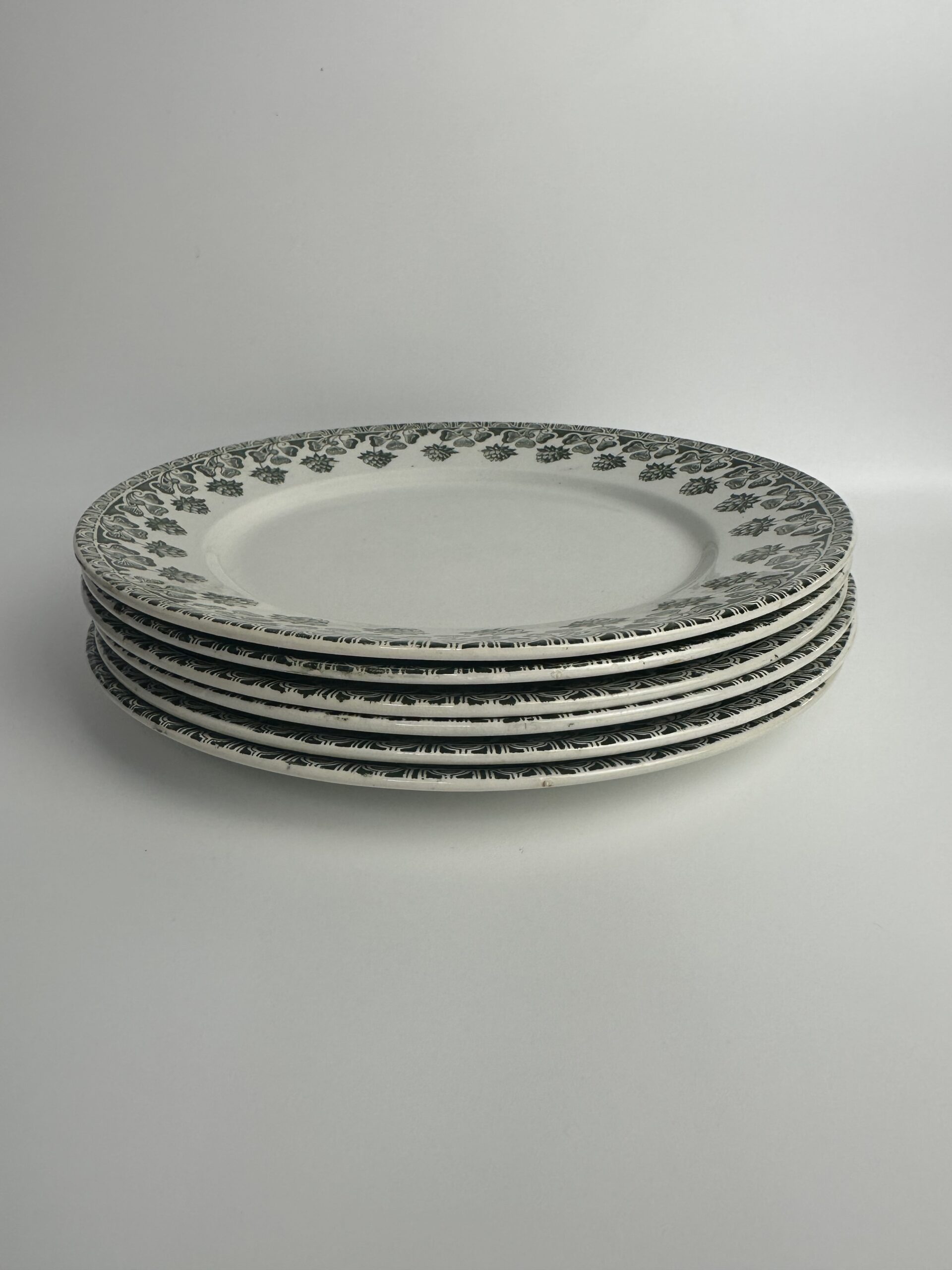 6 assiettes anciennes Badonviller Trèfle Terre de Fer – Image 2