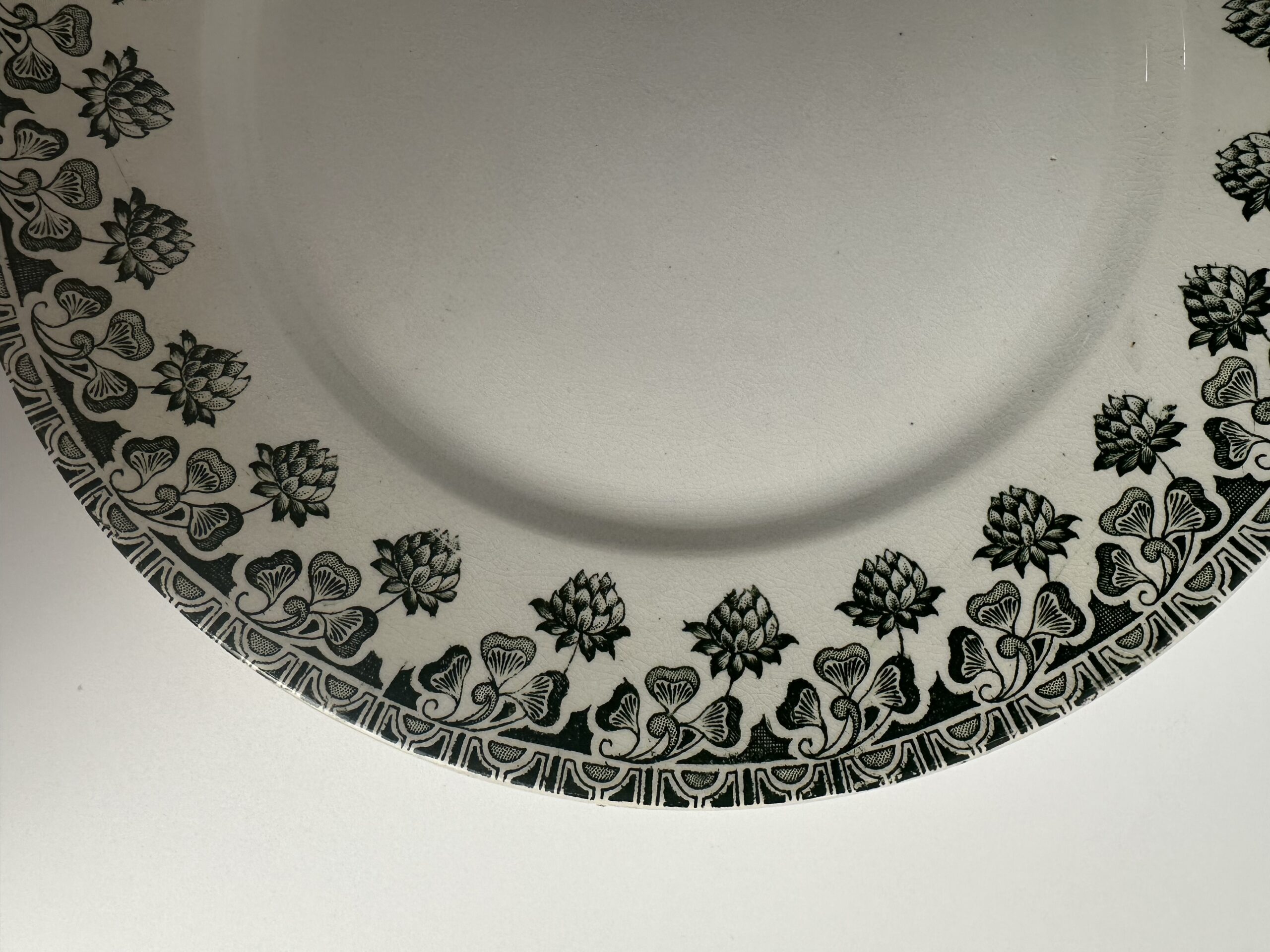 6 assiettes anciennes Badonviller Trèfle Terre de Fer – Image 6