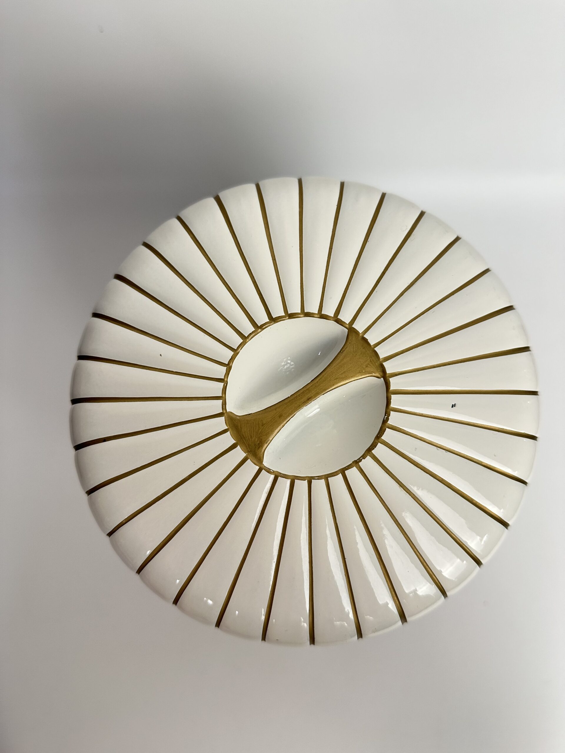 Seau à glaçons vintage blanc et doré – Image 5