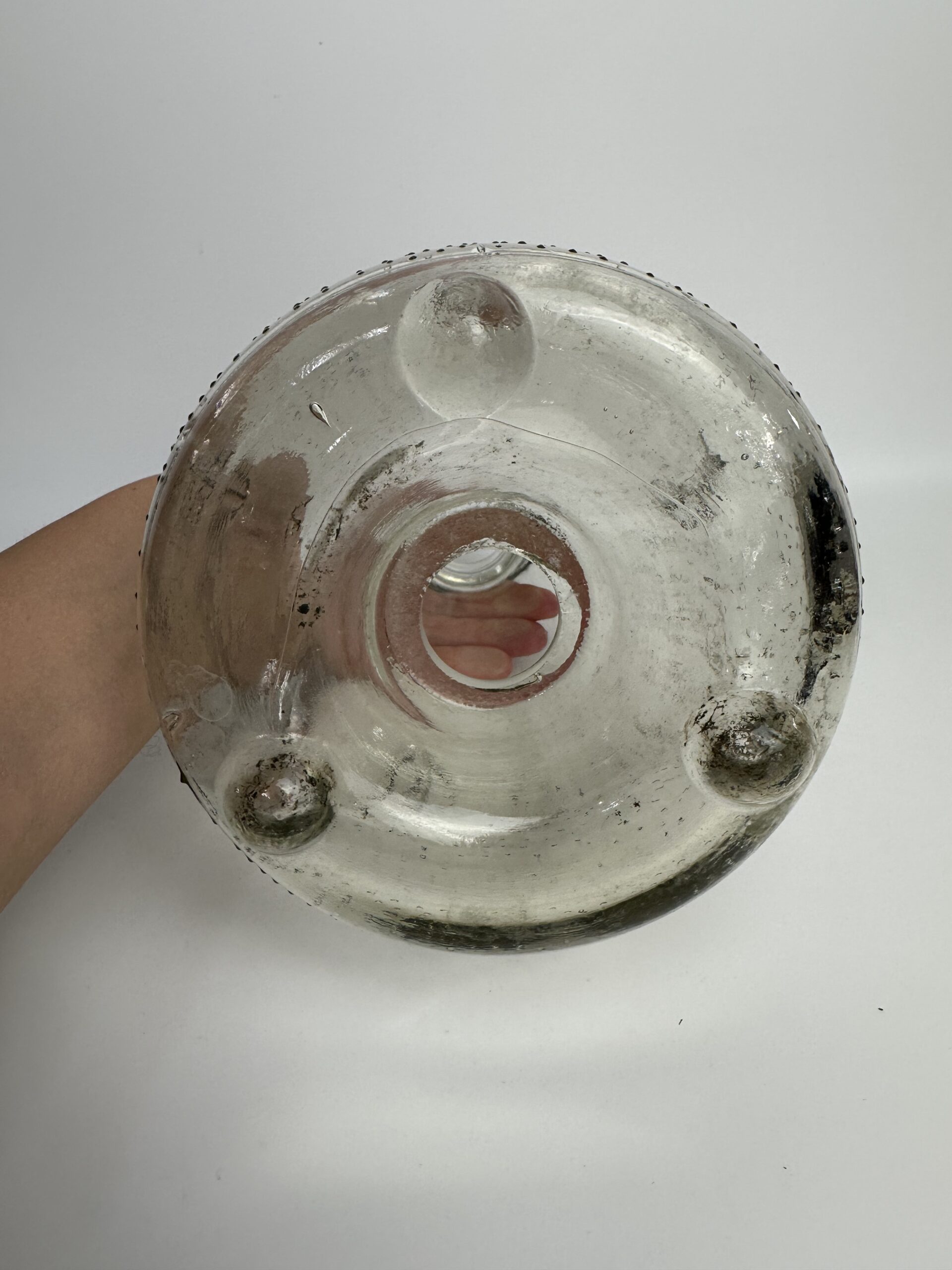 Piège à guêpes vintage en verre moulé – Image 8