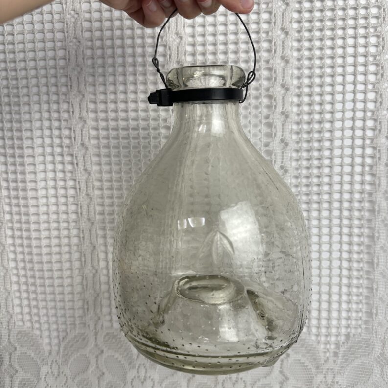 Piège à guêpes vintage en verre moulé