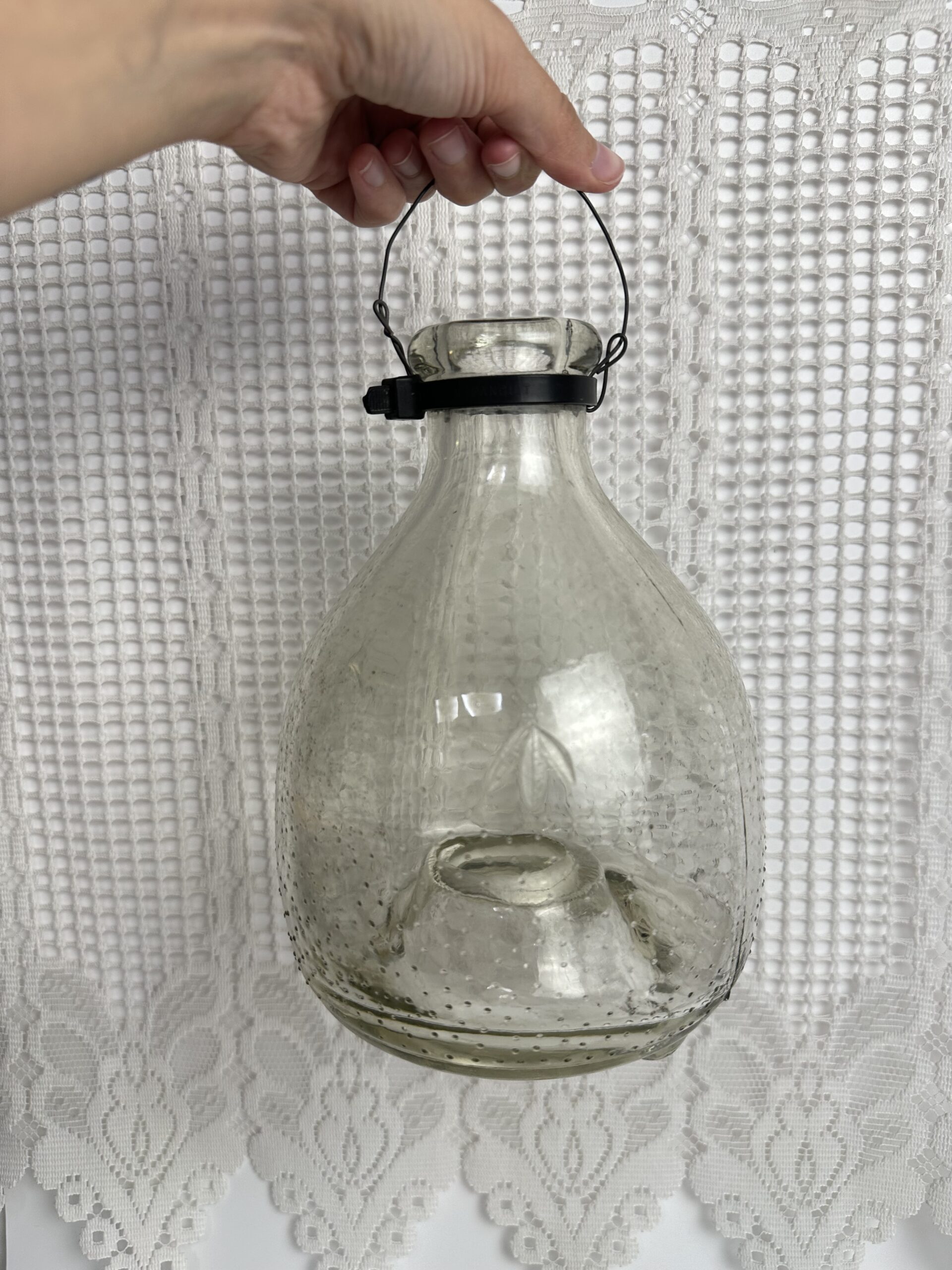 Piège à guêpes vintage en verre moulé