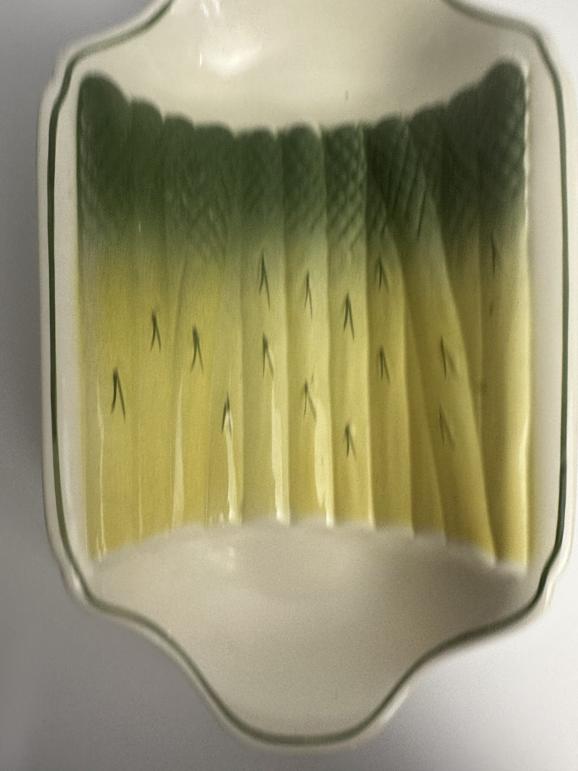 Plat à asperges Salins-les-Bains en barbotine – Image 4