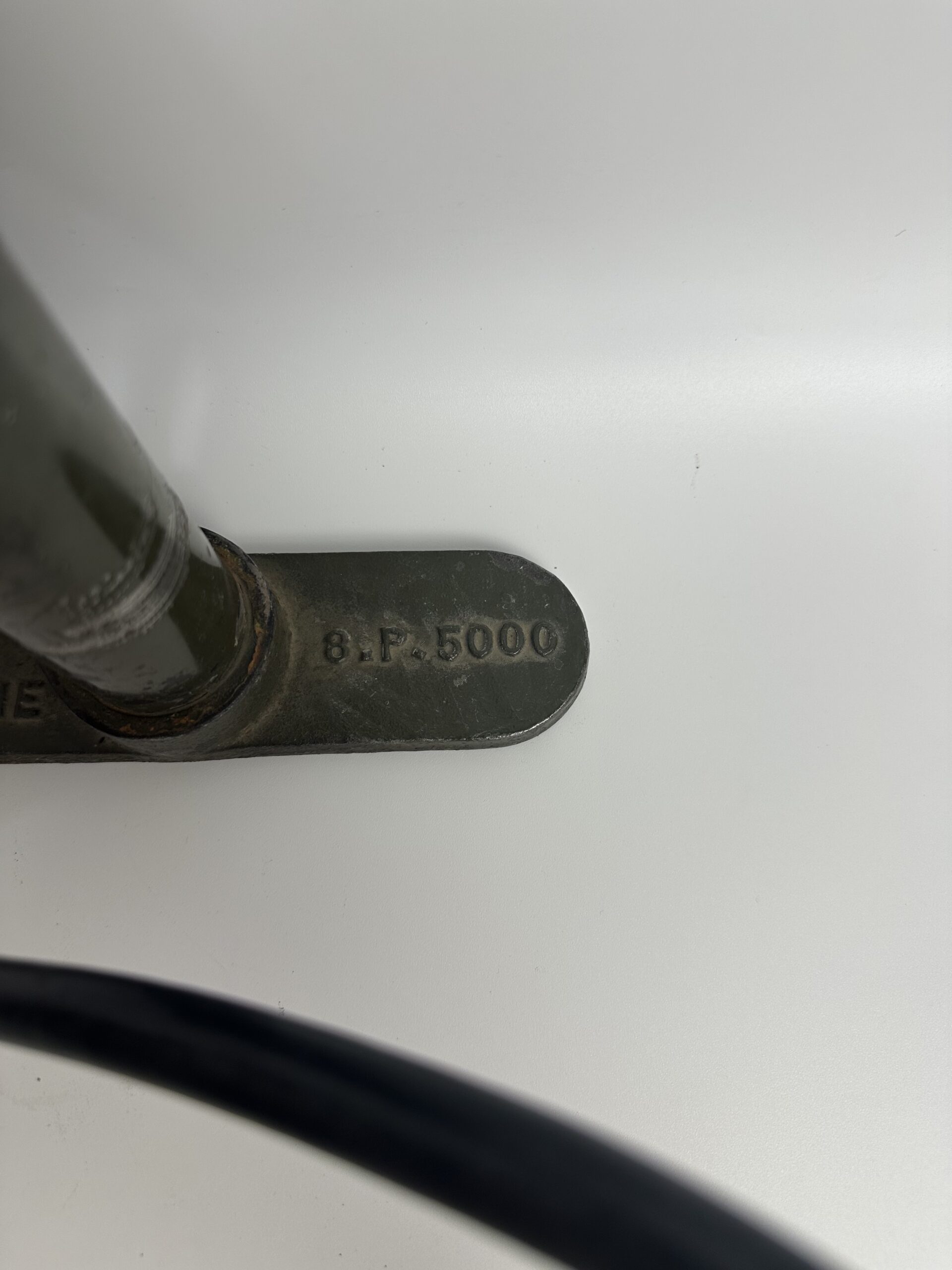 Ancienne pompe à air de l'Armée française – Image 4