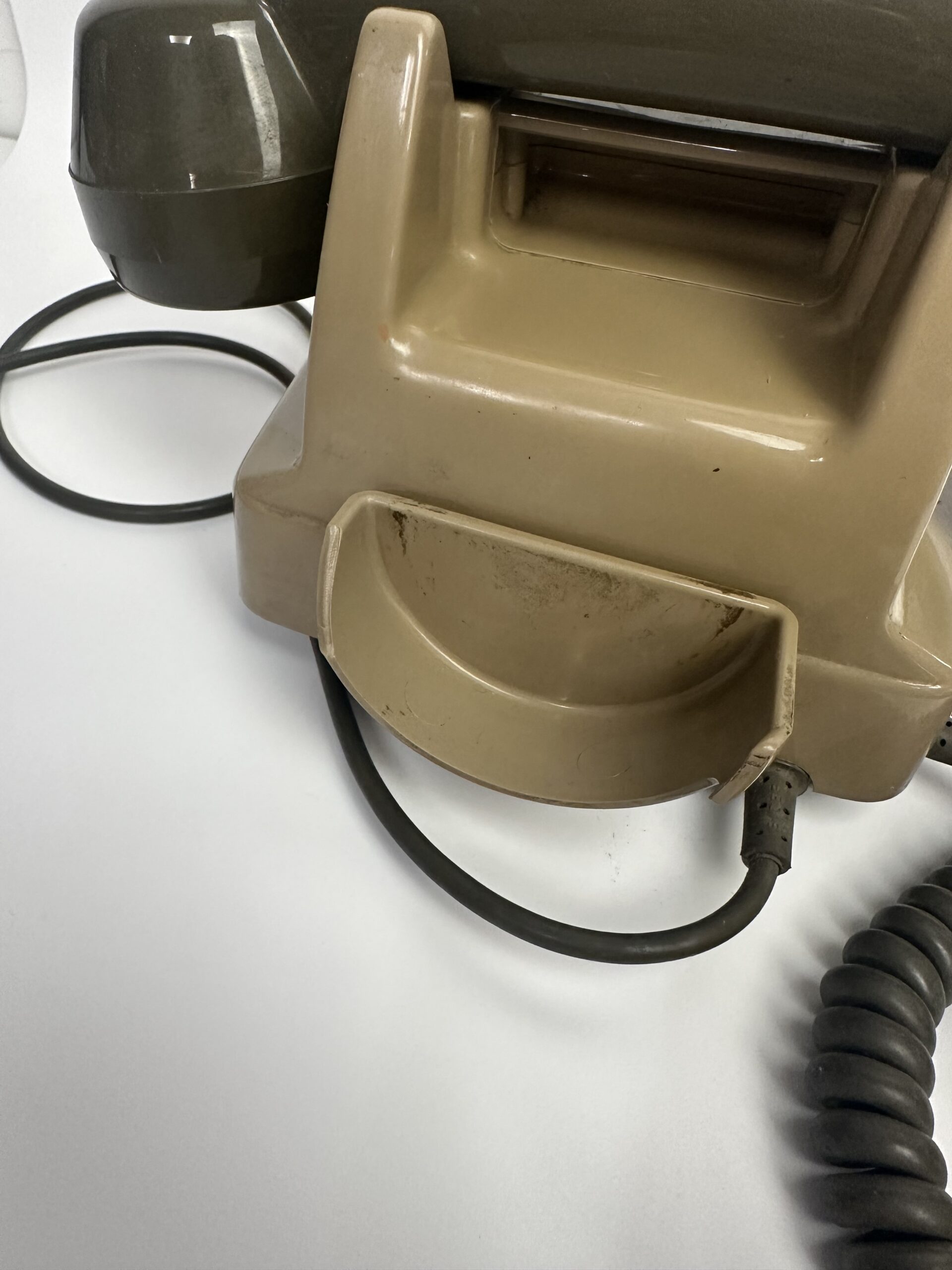Ancien téléphone à cadran Socotel S63 – Image 10