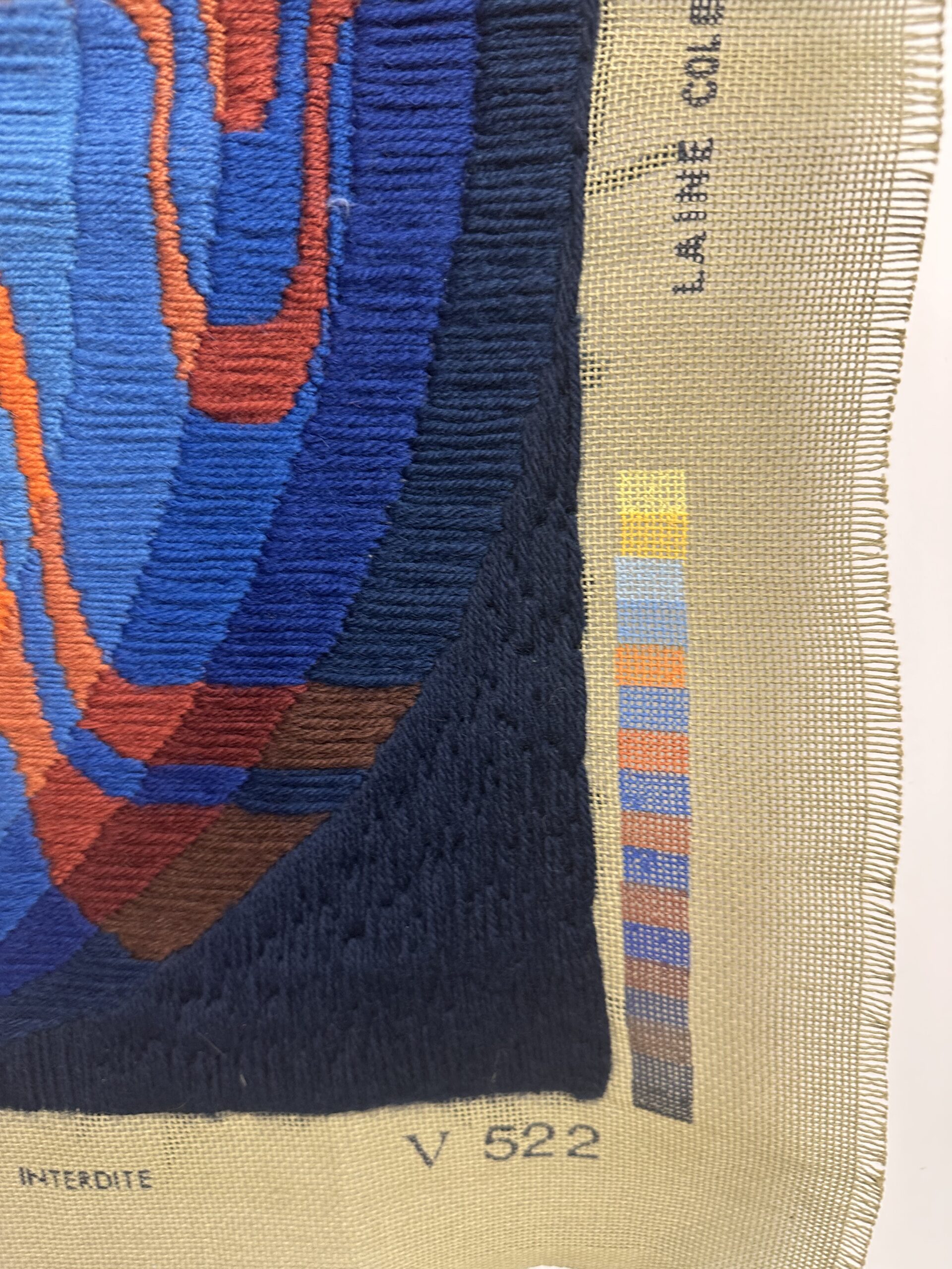 Tapisserie DMC Alpha par Danièle Gambaro 1979 – Image 5