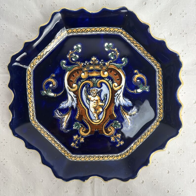 Assiette décorative Gien Renaissance en faïence
