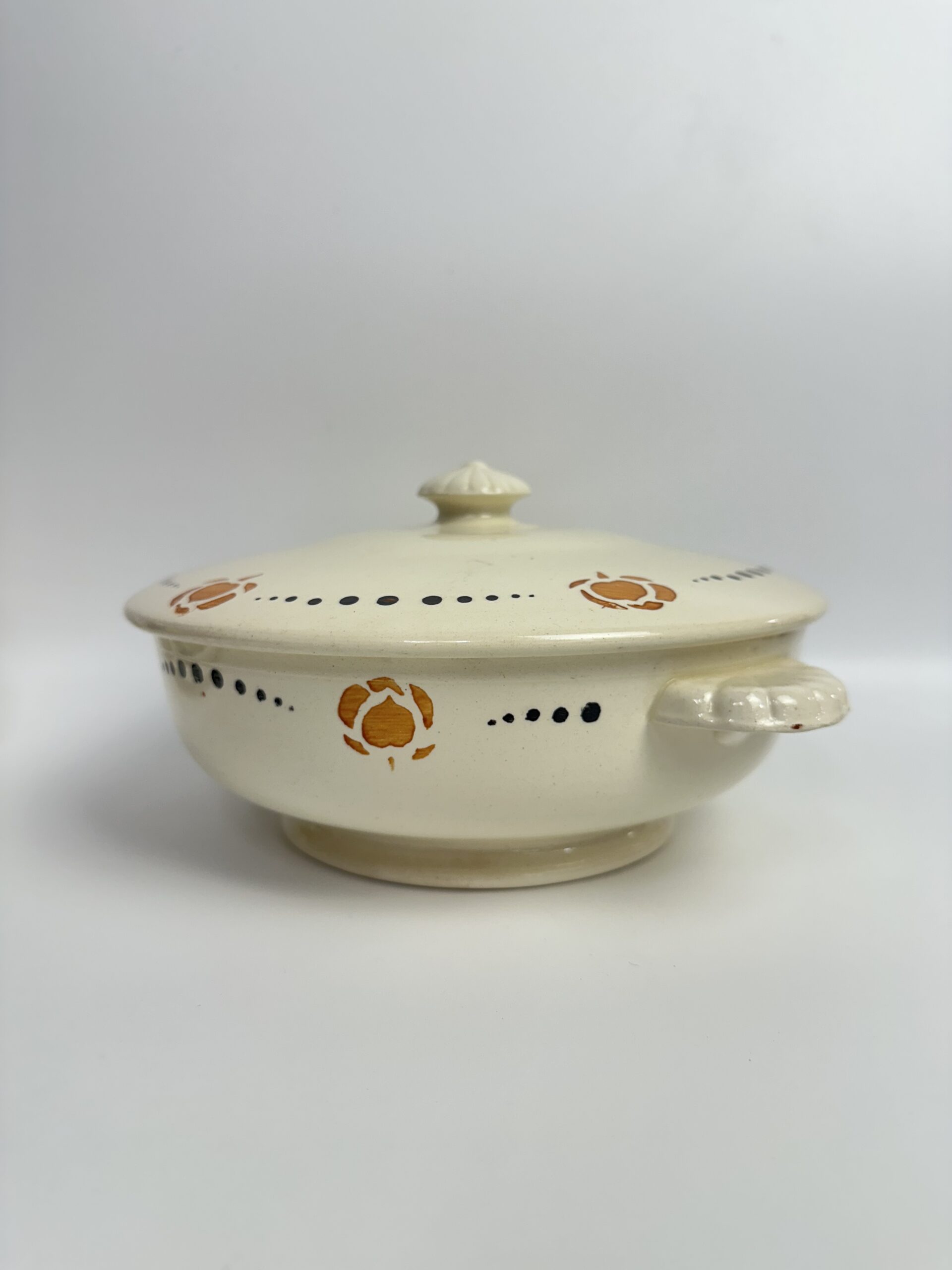 Soupière ancienne Longchamp Lolette en faïence – Image 7
