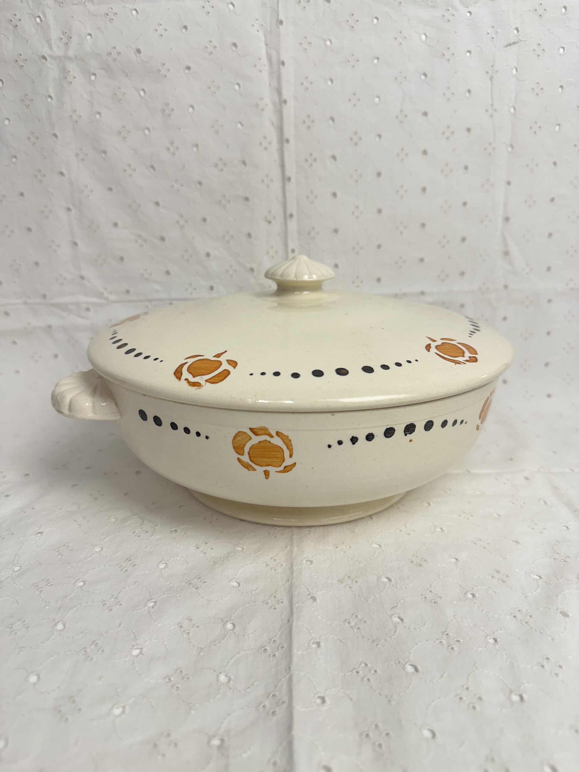 Soupière ancienne Longchamp Lolette en faïence