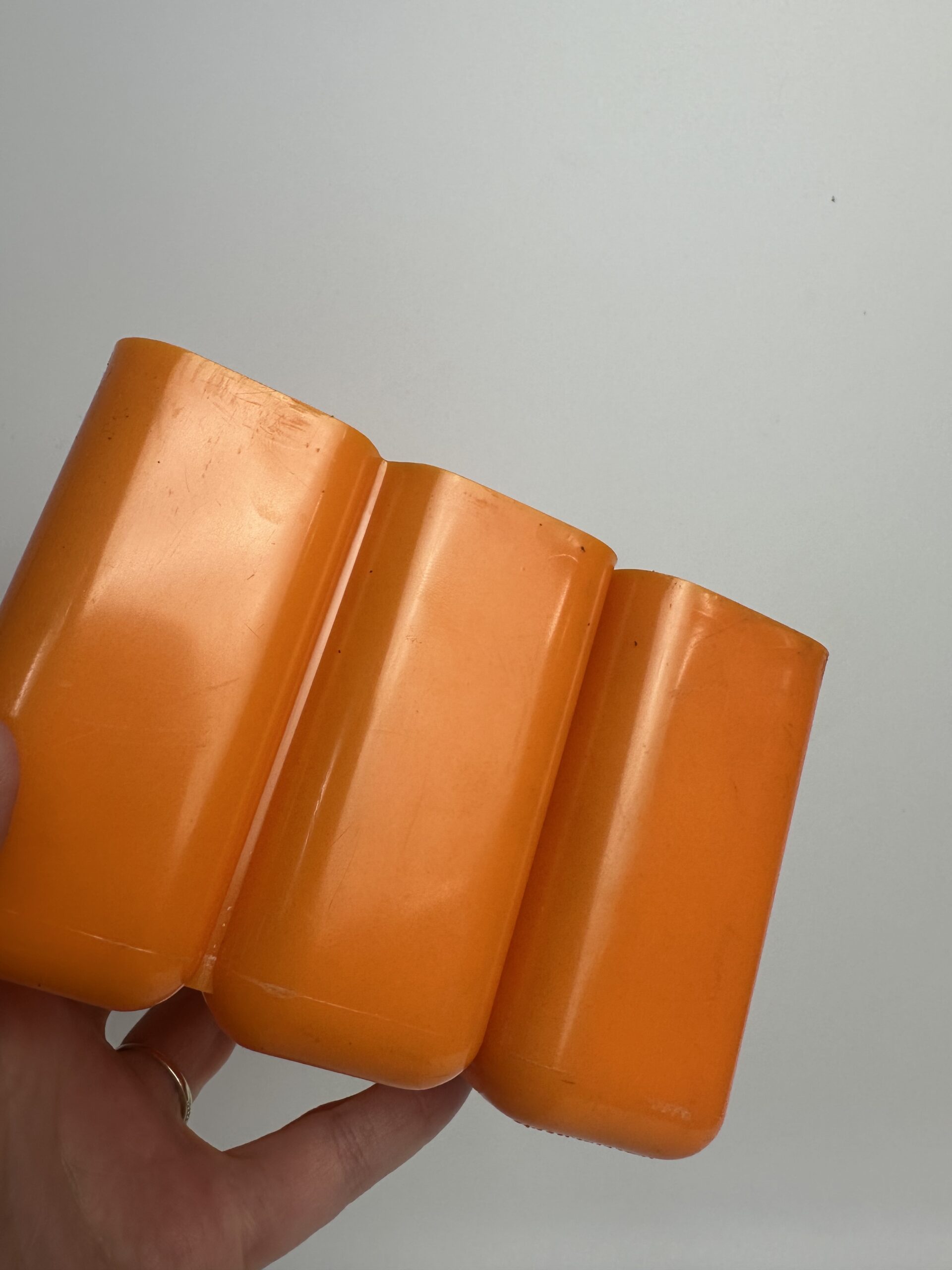 Organisateur de bureau vintage orange en plastique années 70 – Image 10