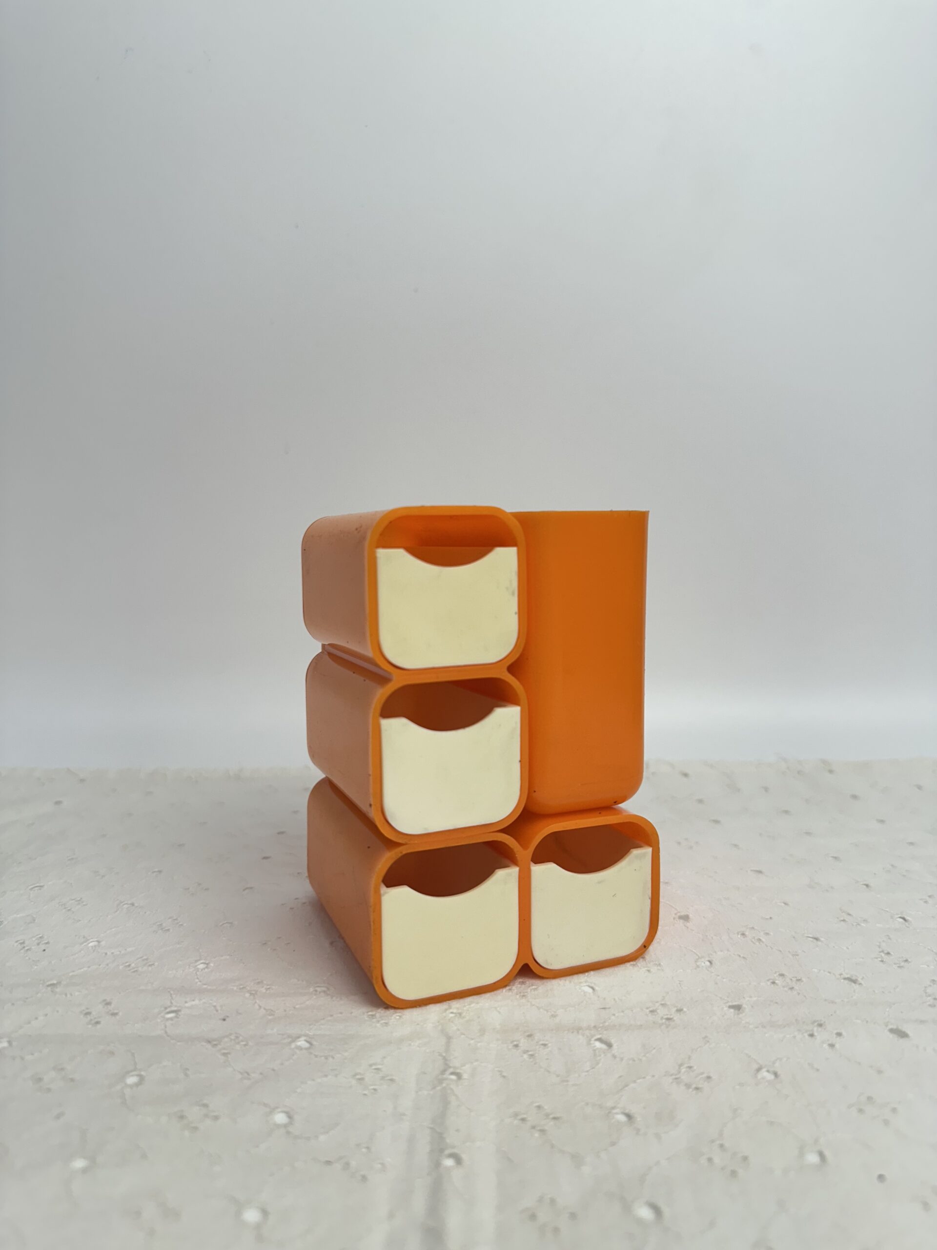 Organisateur de bureau vintage orange en plastique années 70