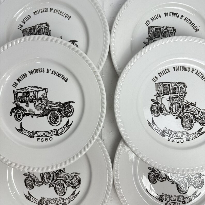 6 assiettes Les belles voitures d'autrefois Renault Esso