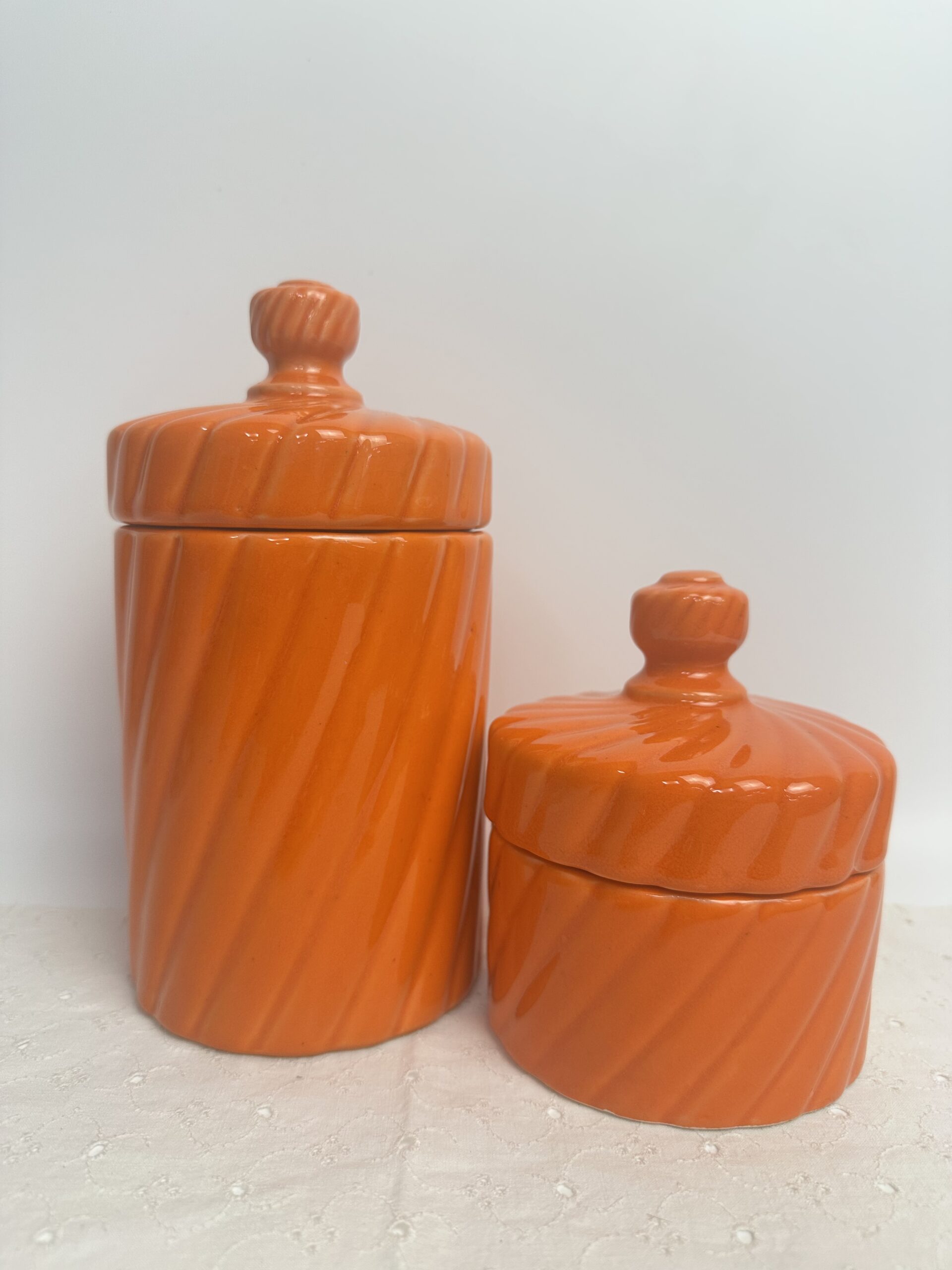 Ensemble orange salle de bain vintage en céramique années 70 – Image 8