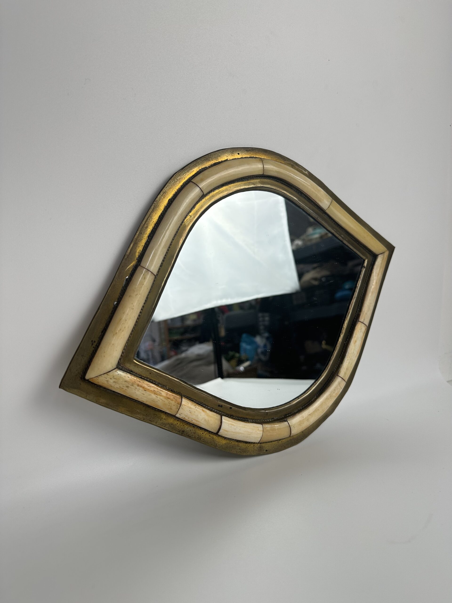 Ancien miroir en laiton style oriental – Image 15