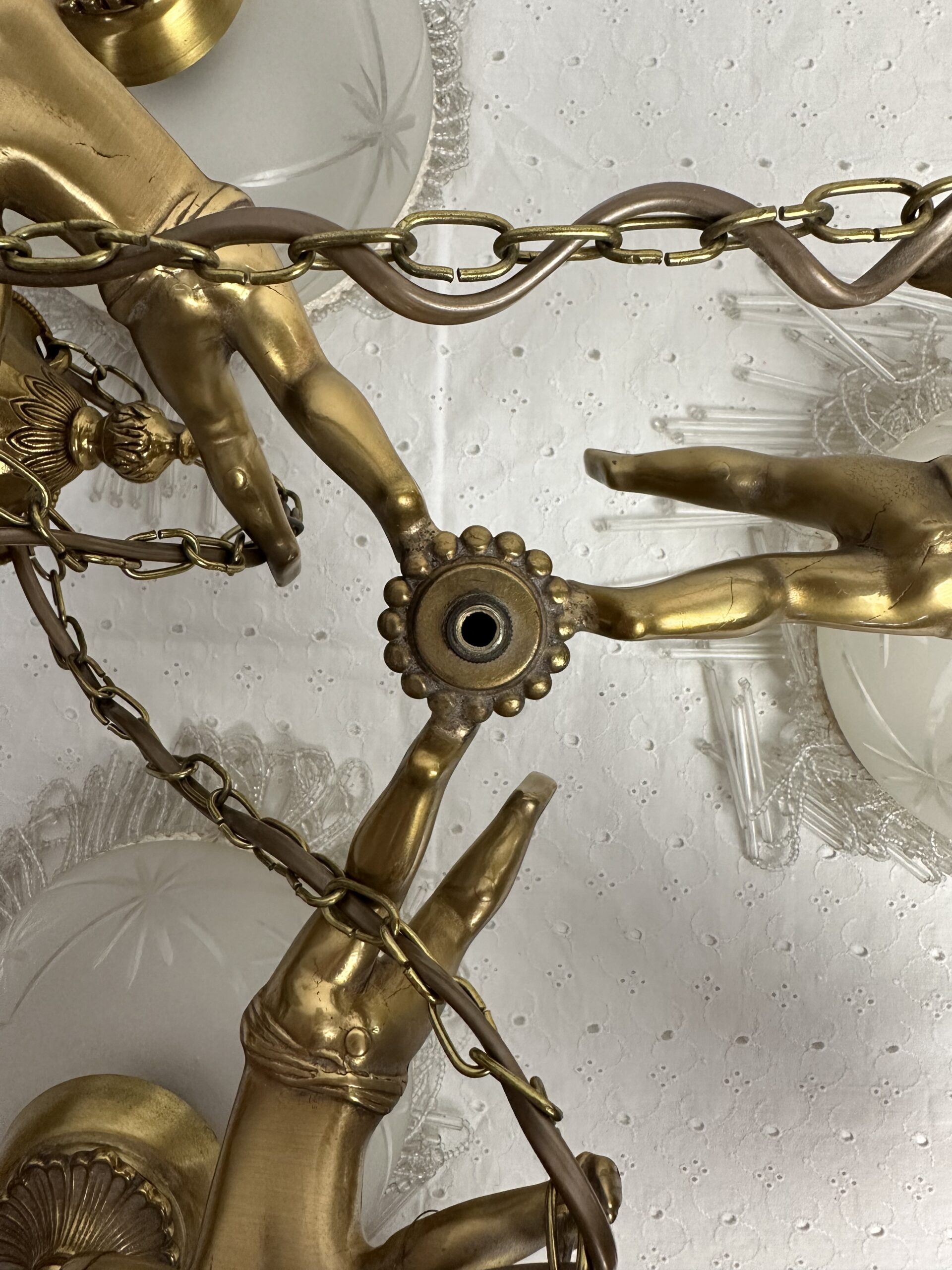 Lustre 3 angelots laiton et verre dépoli – Image 5