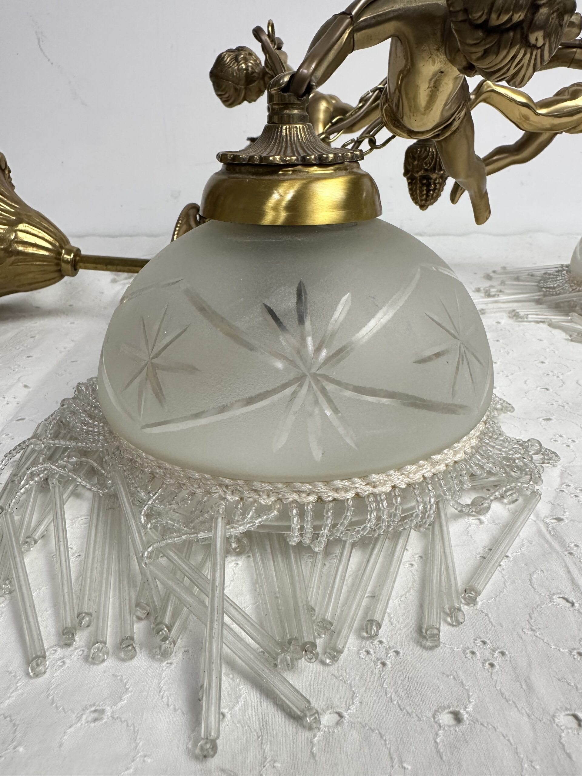 Lustre 3 angelots laiton et verre dépoli – Image 10