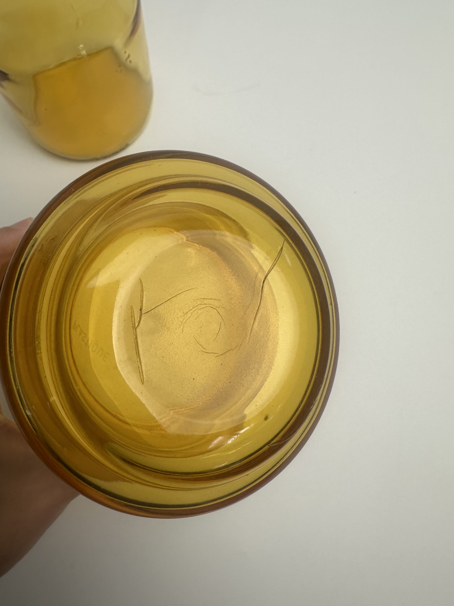 Bocal vintage Maxwell en verre ambré – Image 7