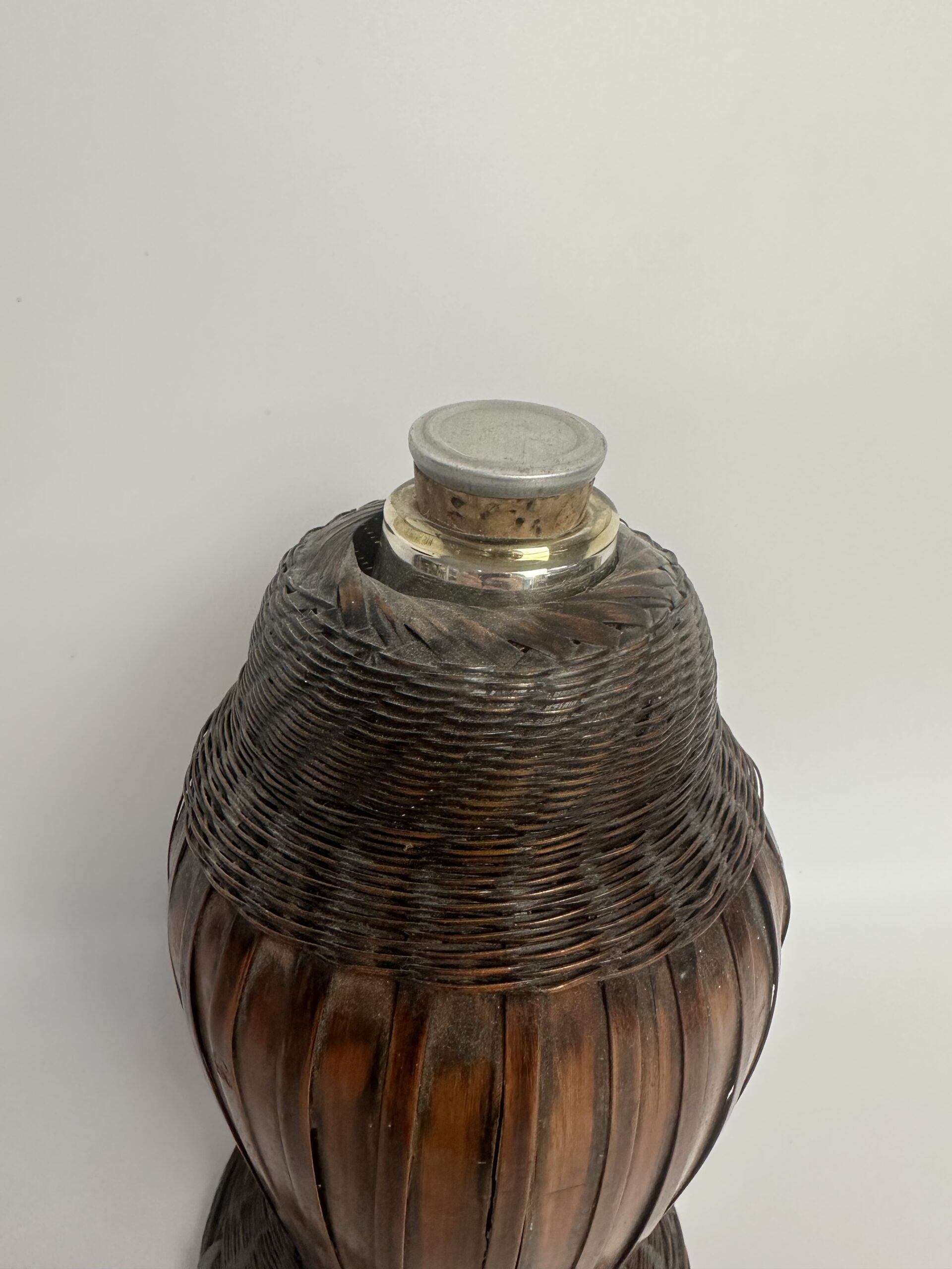 Ancien porte-bouteille vintage osier – Image 8