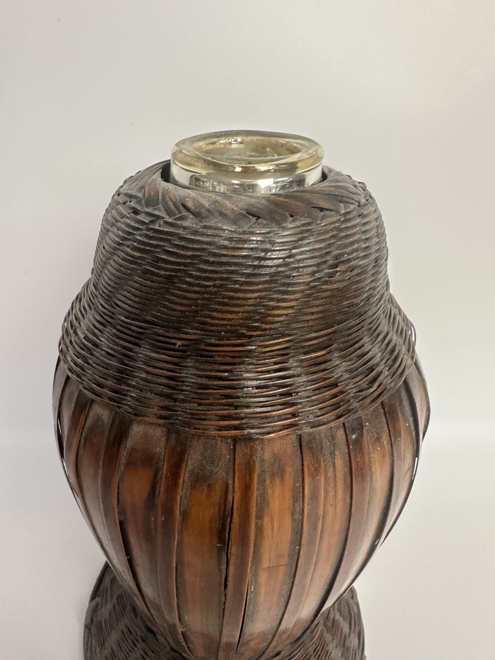 Ancien porte-bouteille vintage osier – Image 10