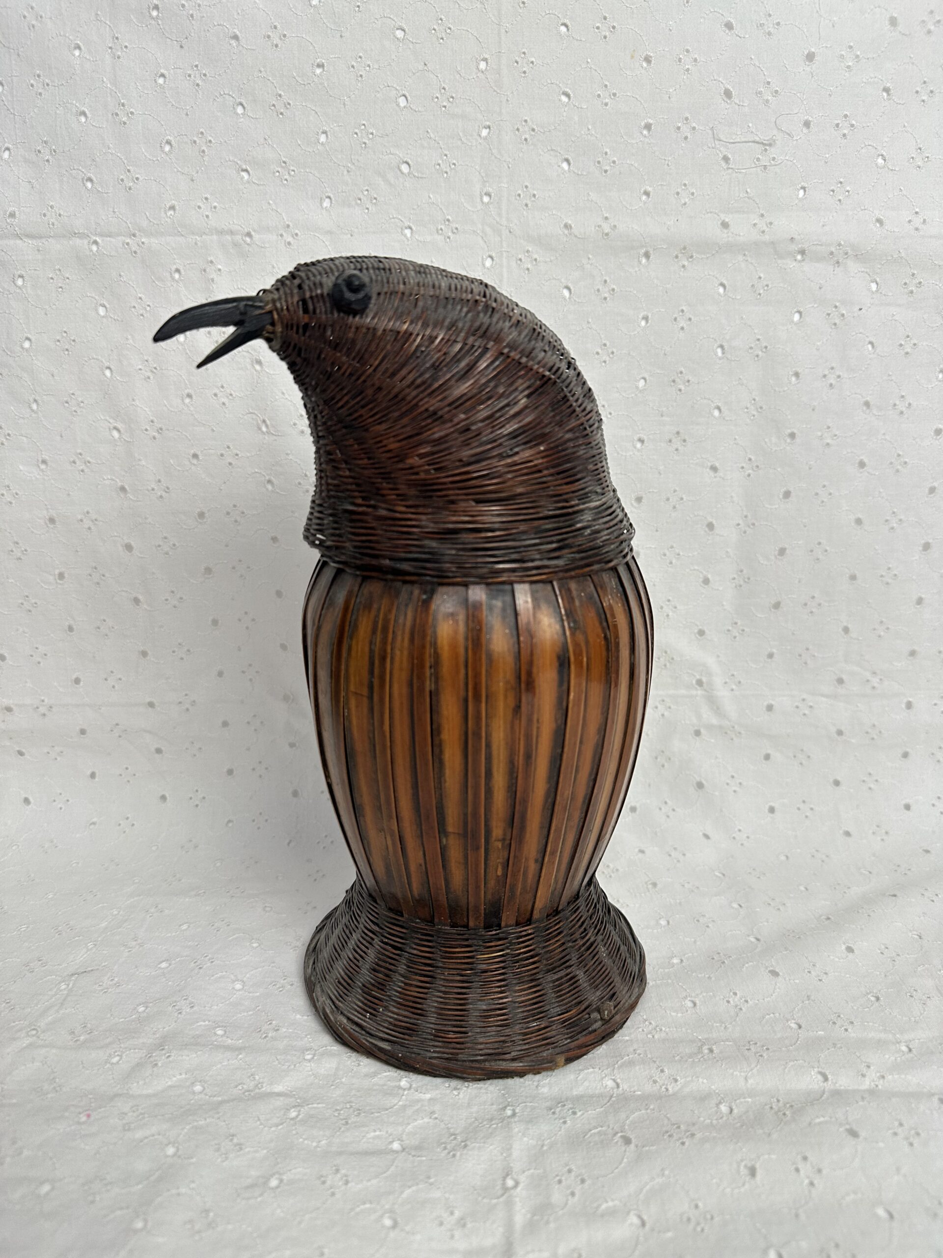 Ancien porte-bouteille vintage osier