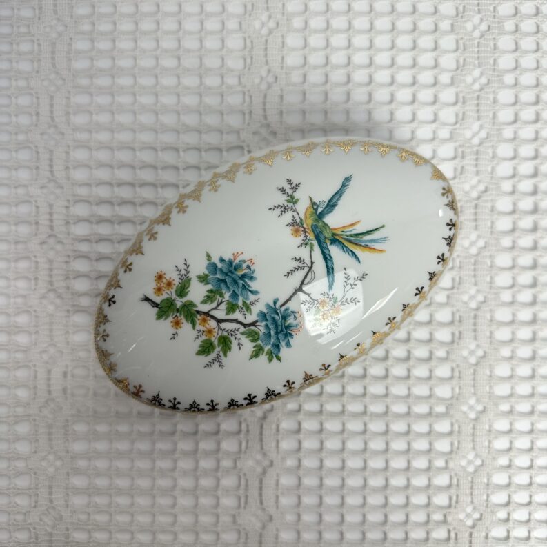 Boite en porcelaine de Limoges Lazeyras